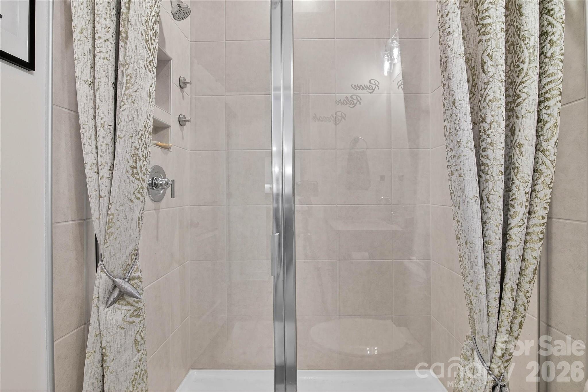 5516 Verona Road Property Photo 20