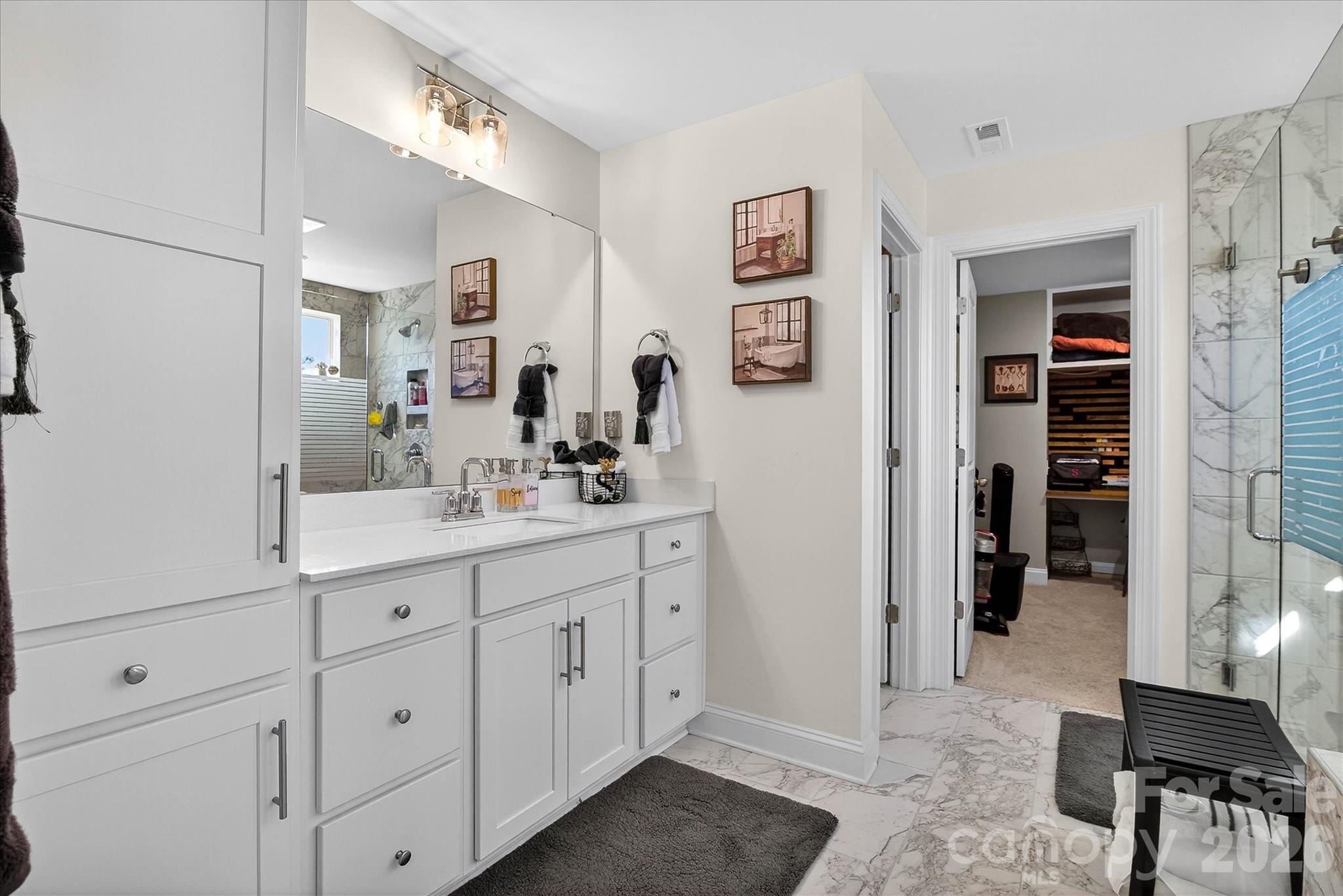 5516 Verona Road Property Photo 33