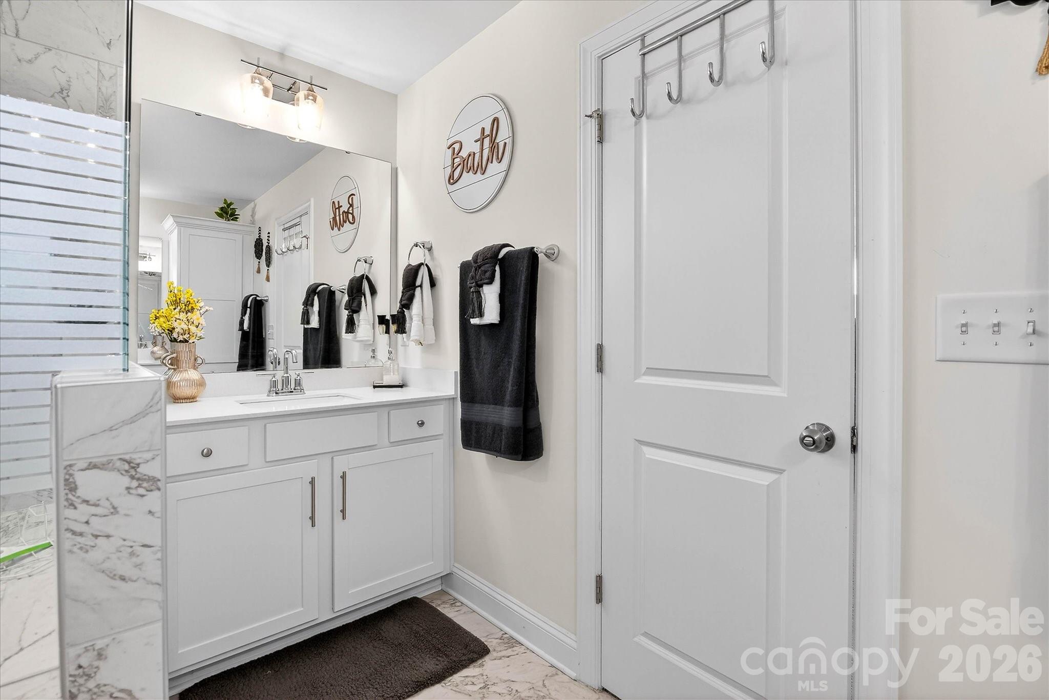 5516 Verona Road Property Photo 34