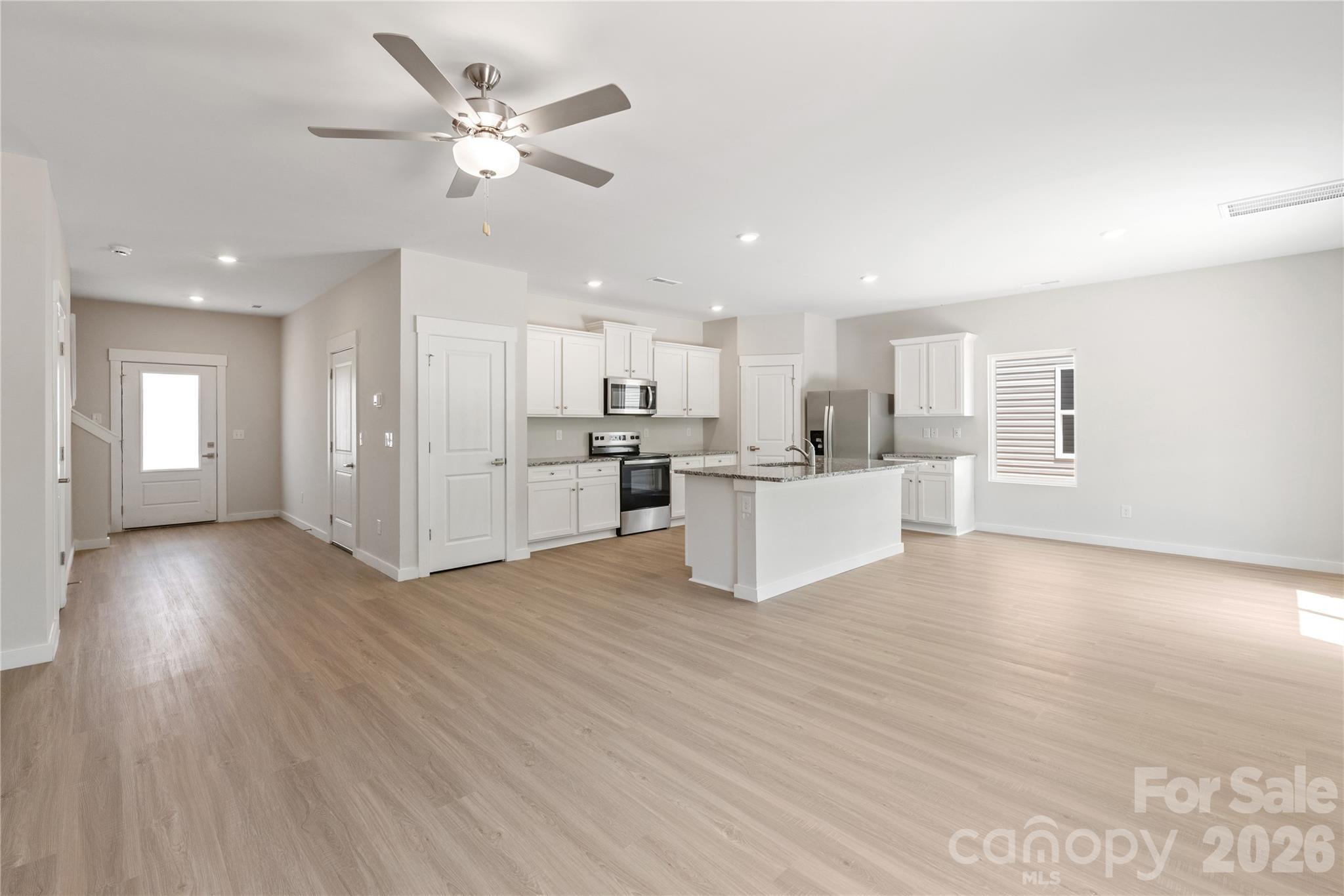 3416 Robindale Drive Property Photo 4