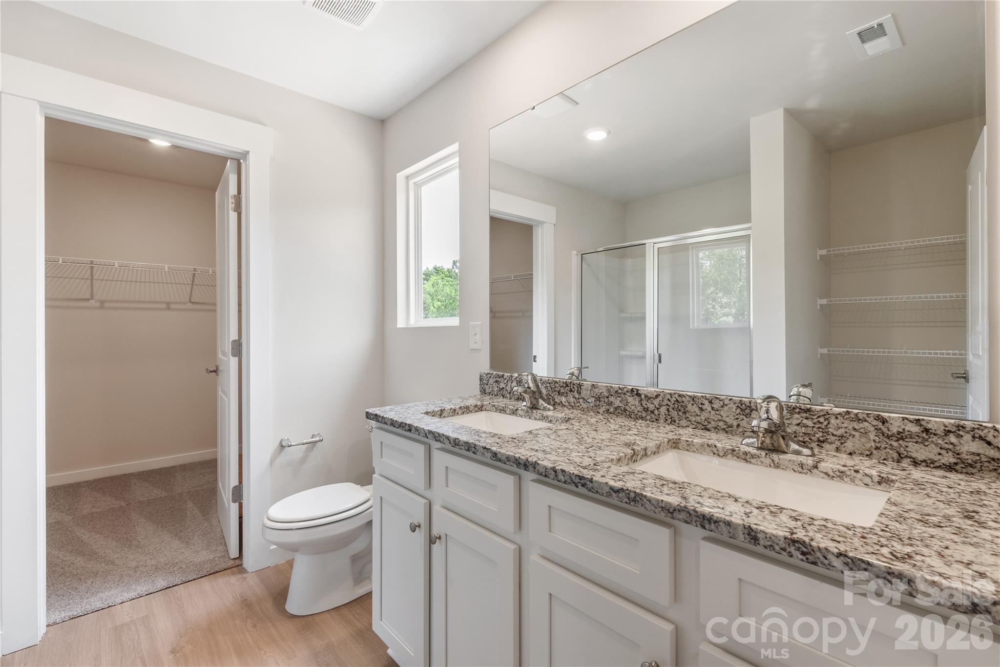 3416 Robindale Drive Property Photo 17