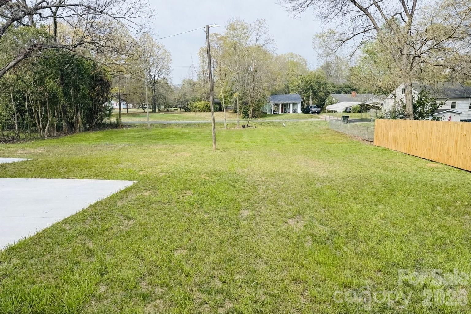 403 Liberty Street Property Photo 3