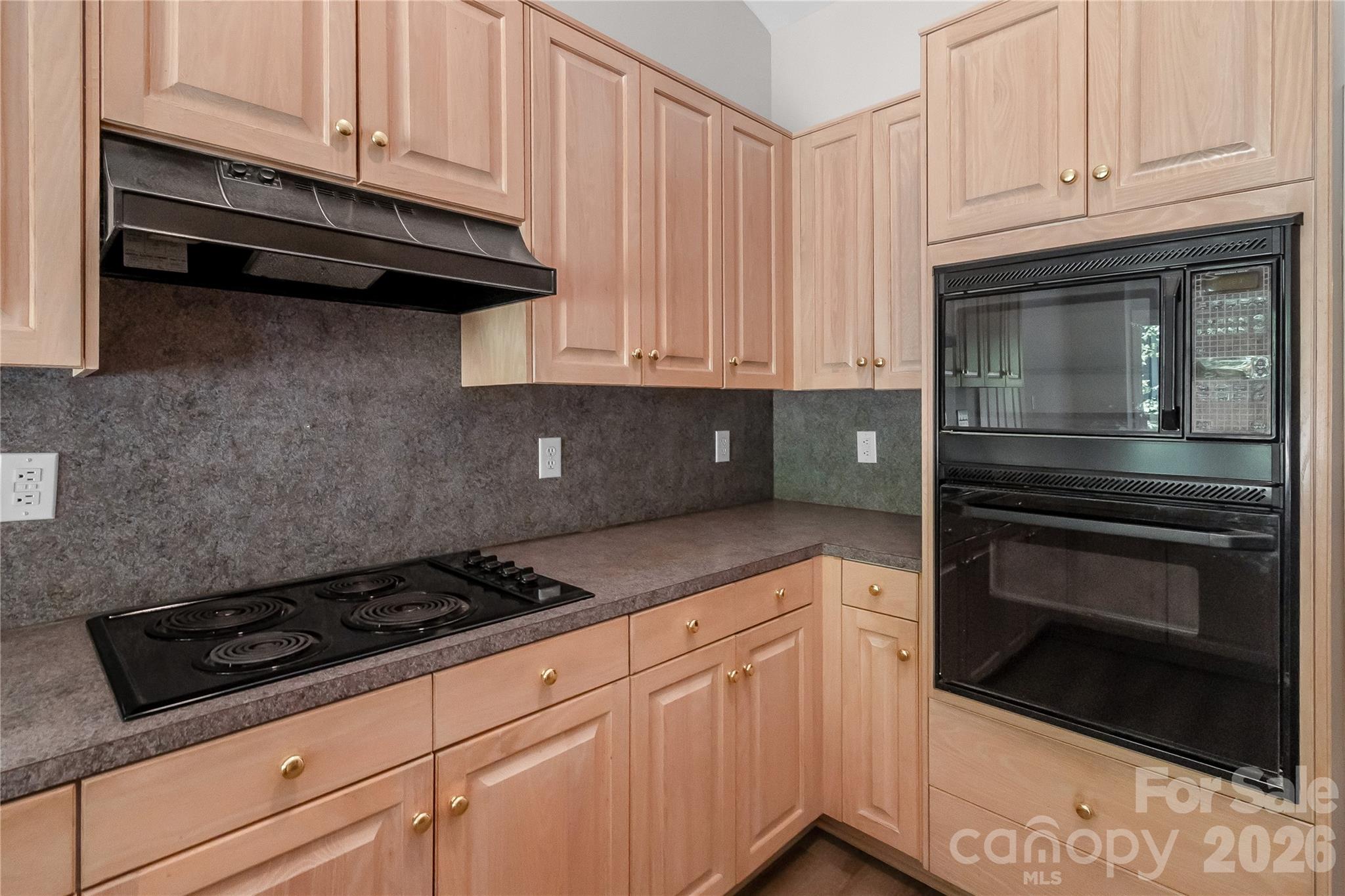 10713 Ridge Acres Road Property Photo 14
