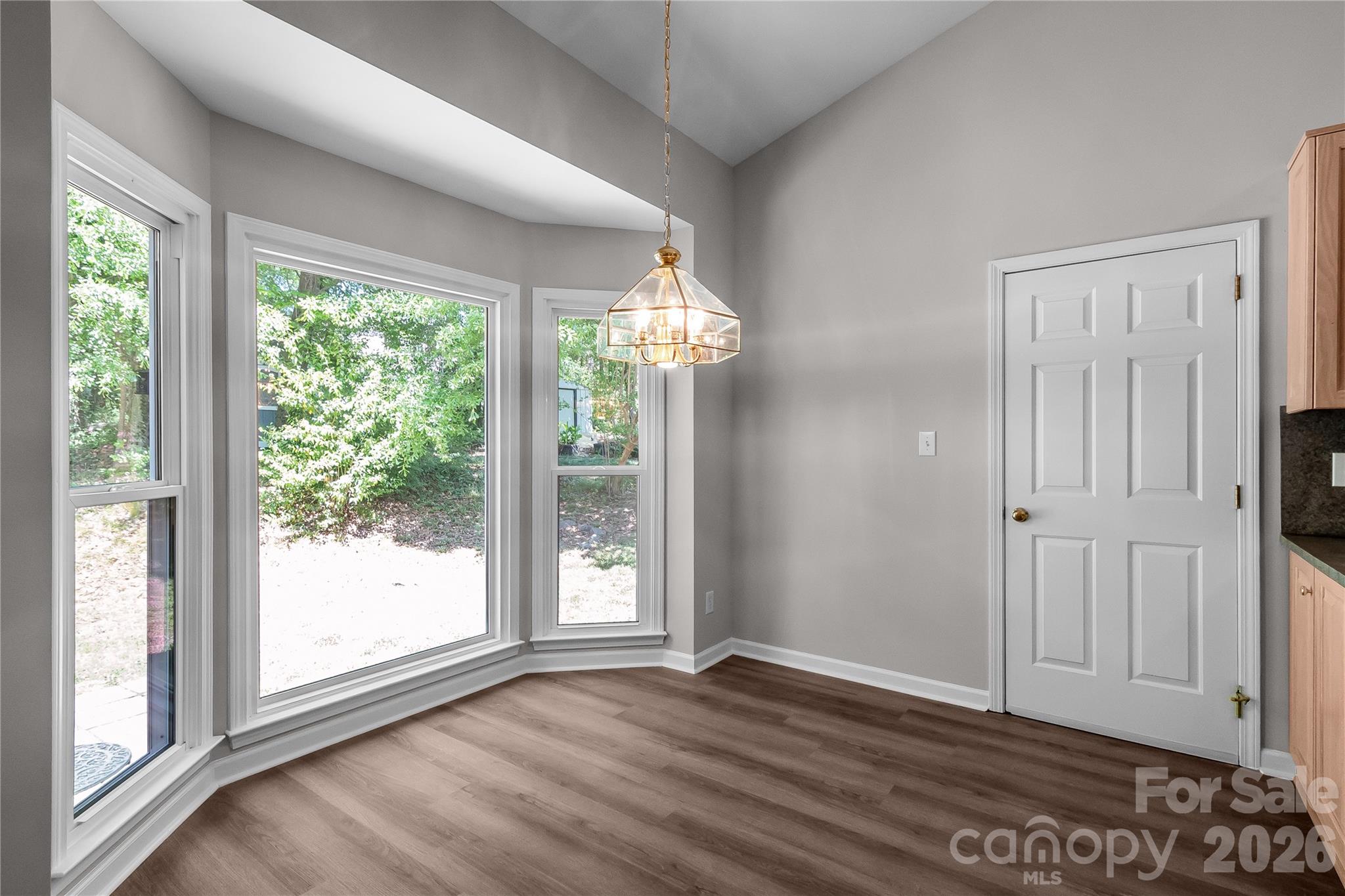 10713 Ridge Acres Road Property Photo 16