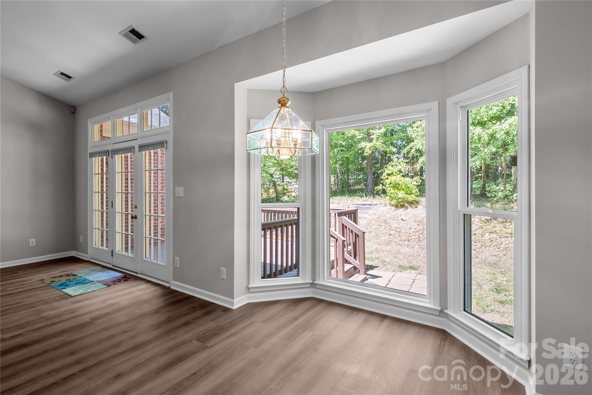 10713 Ridge Acres Road Property Photo 18
