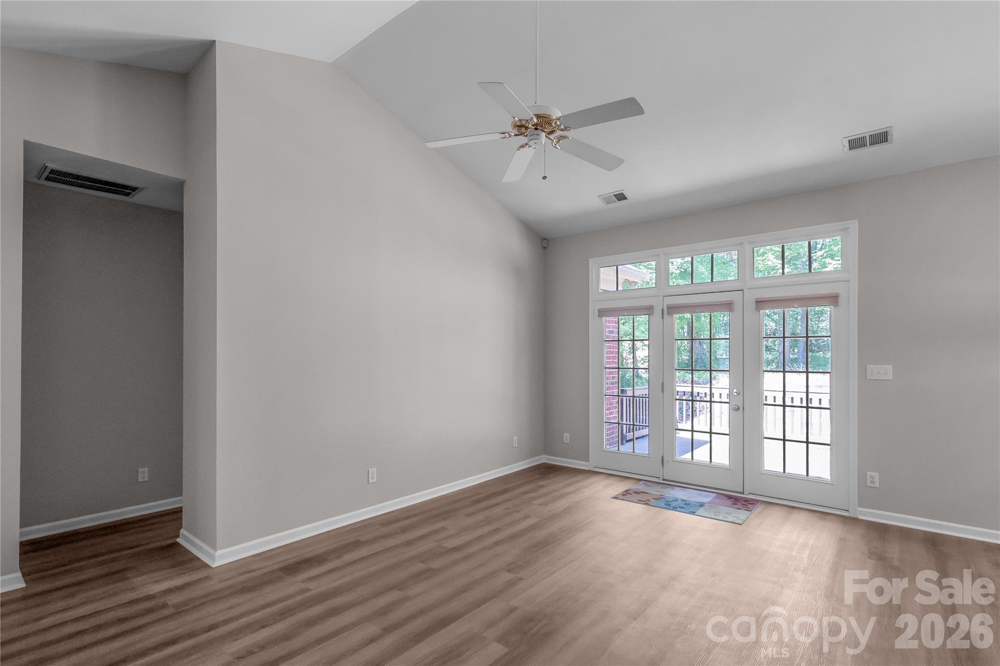 10713 Ridge Acres Road Property Photo 27