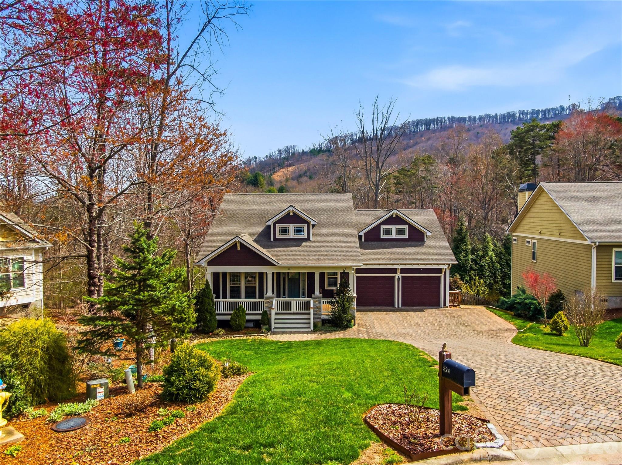 324 Fennel Dun Circle Property Photo 1