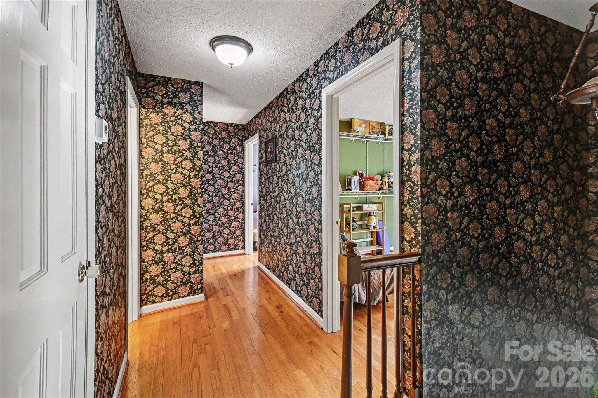 312 Windsor Drive Property Photo 21
