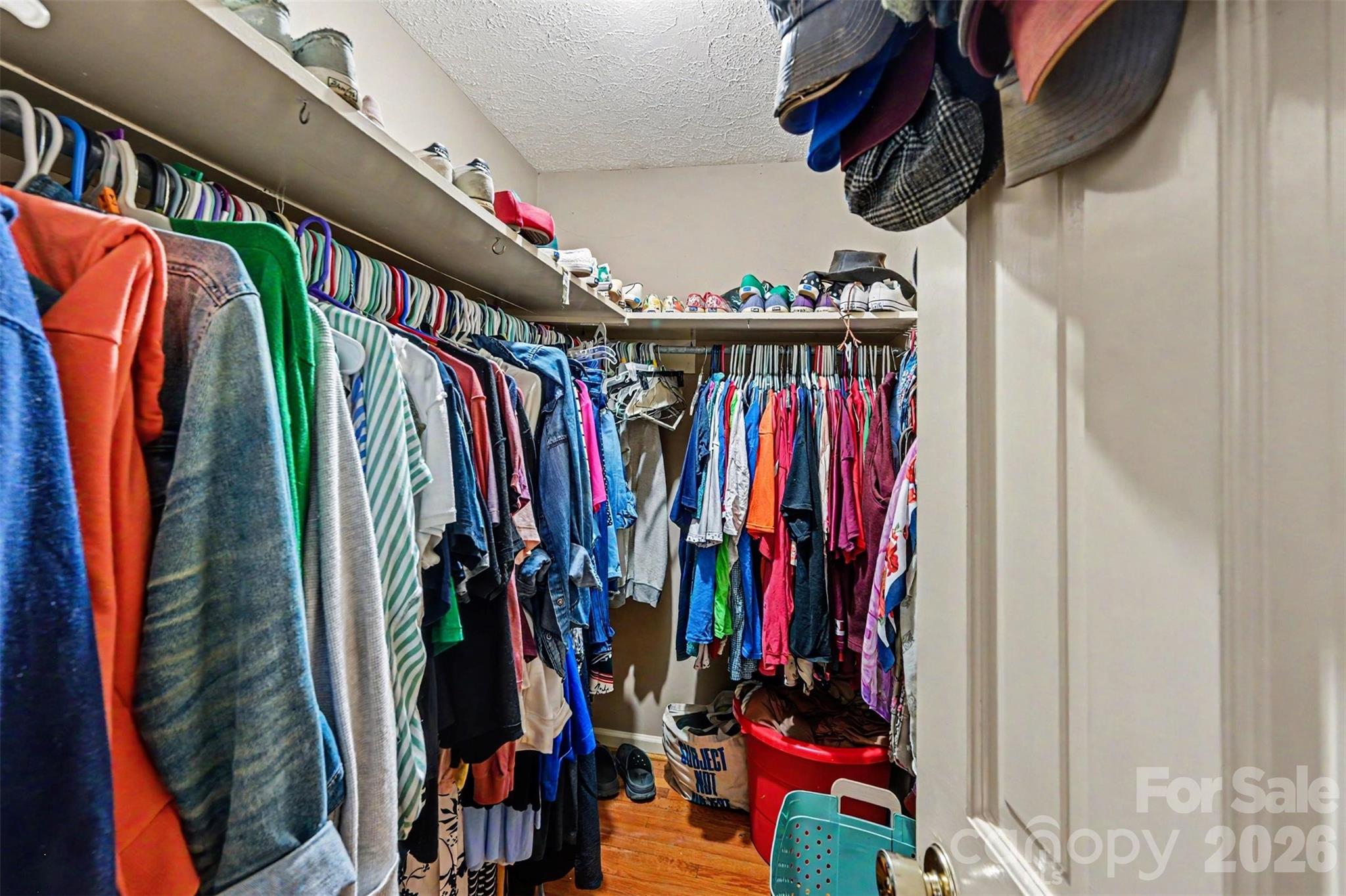 312 Windsor Drive Property Photo 26