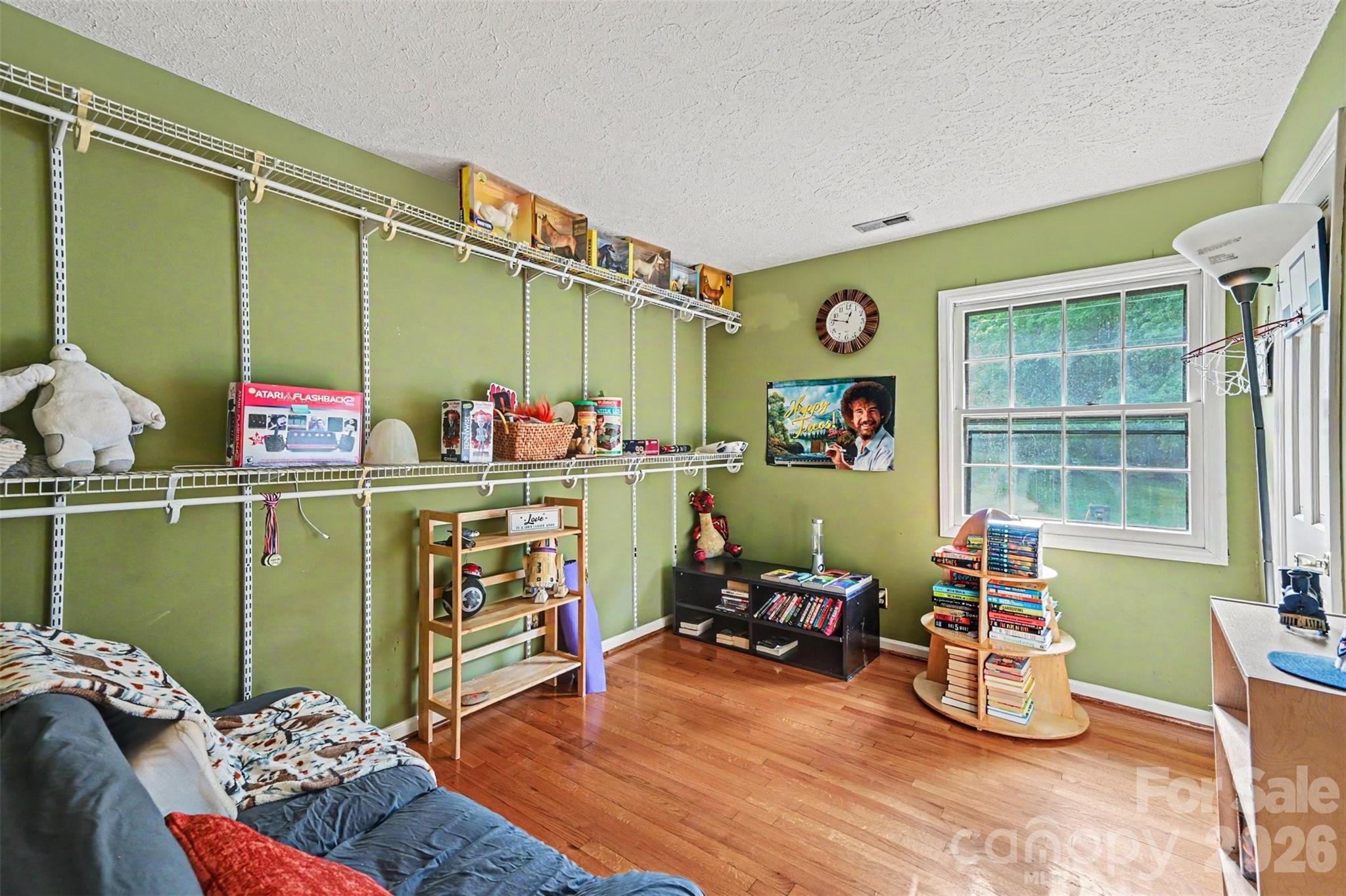 312 Windsor Drive Property Photo 29