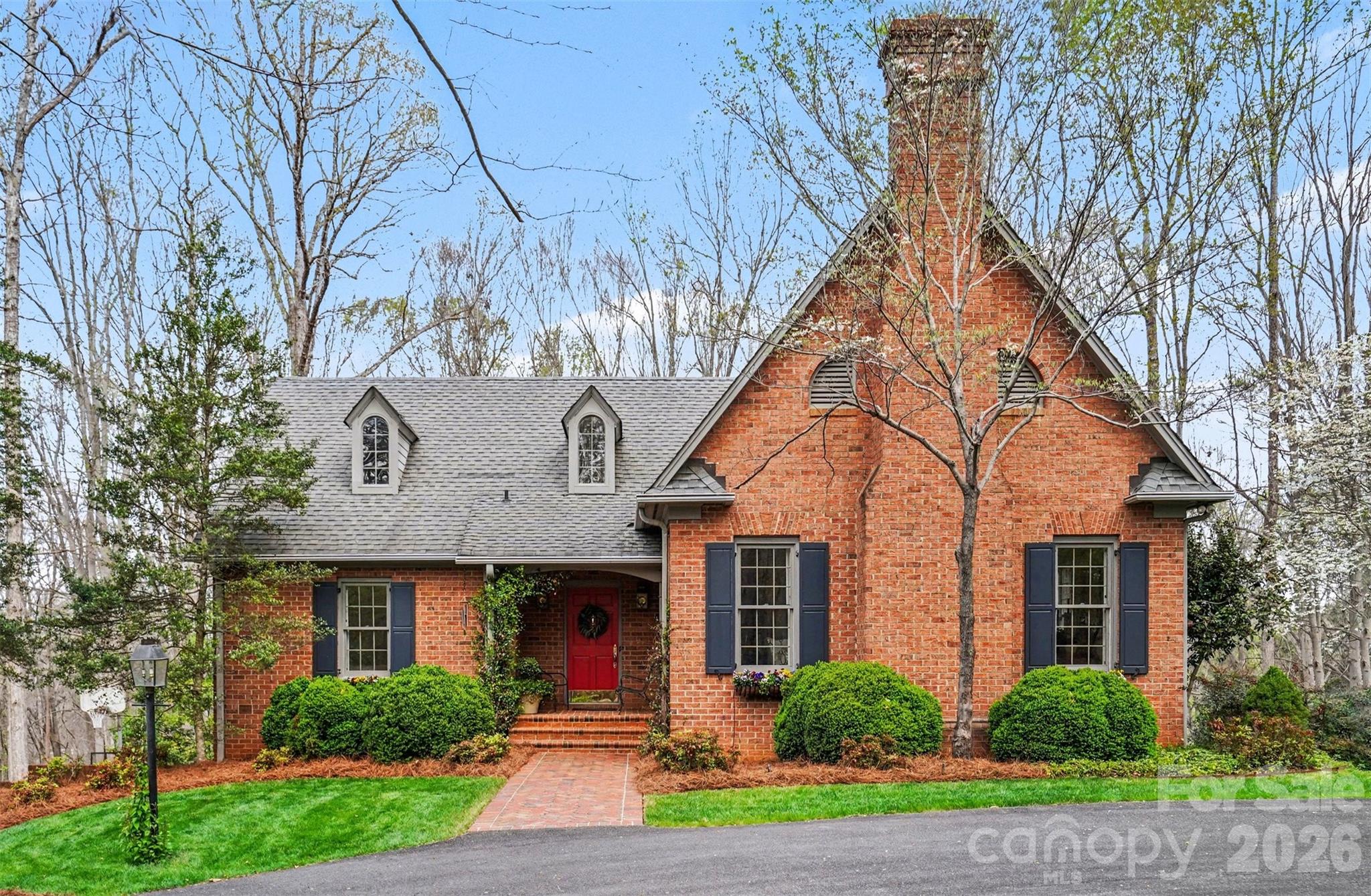 212 Deerchase Road Property Photo 2