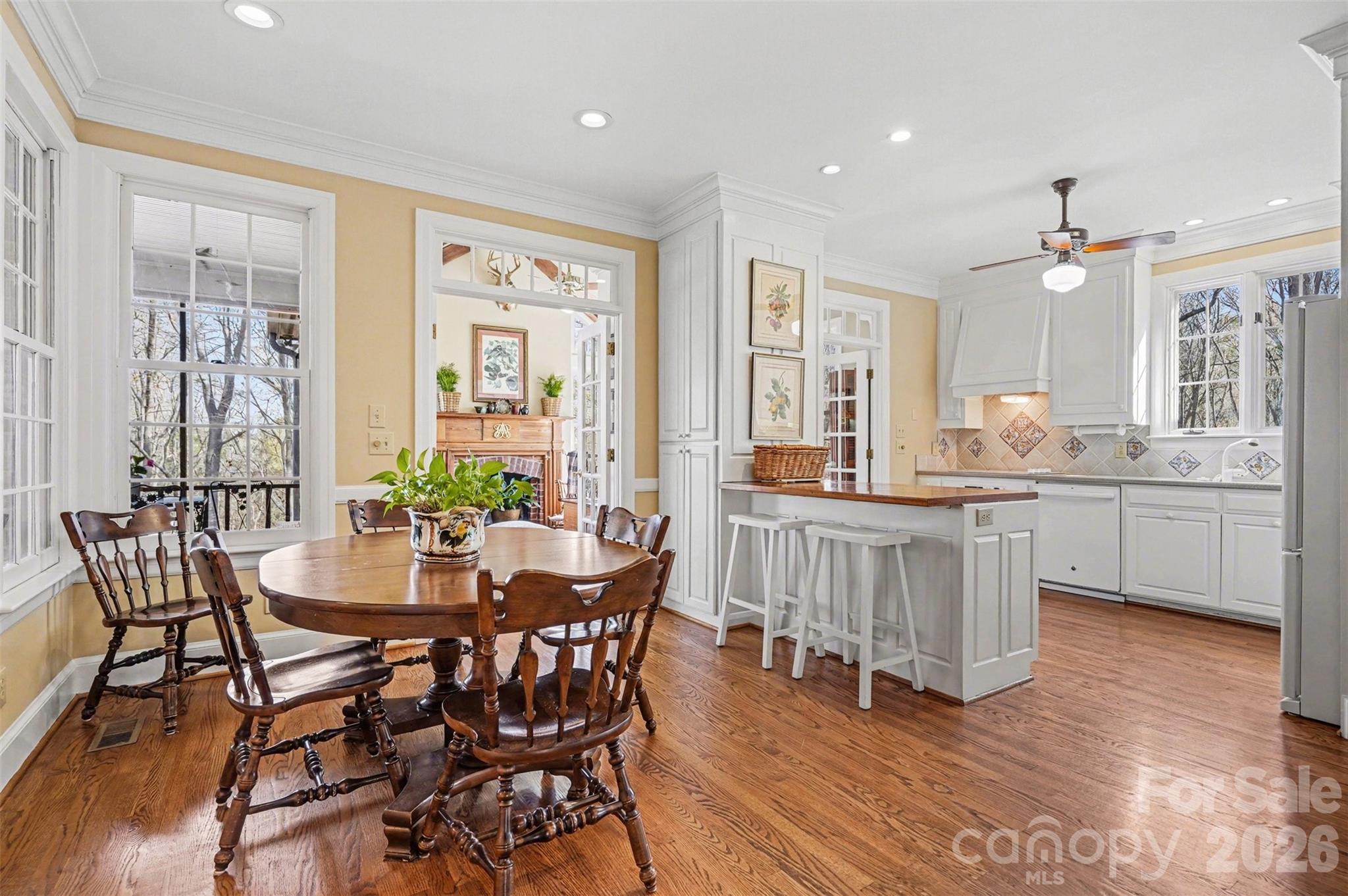212 Deerchase Road Property Photo 12