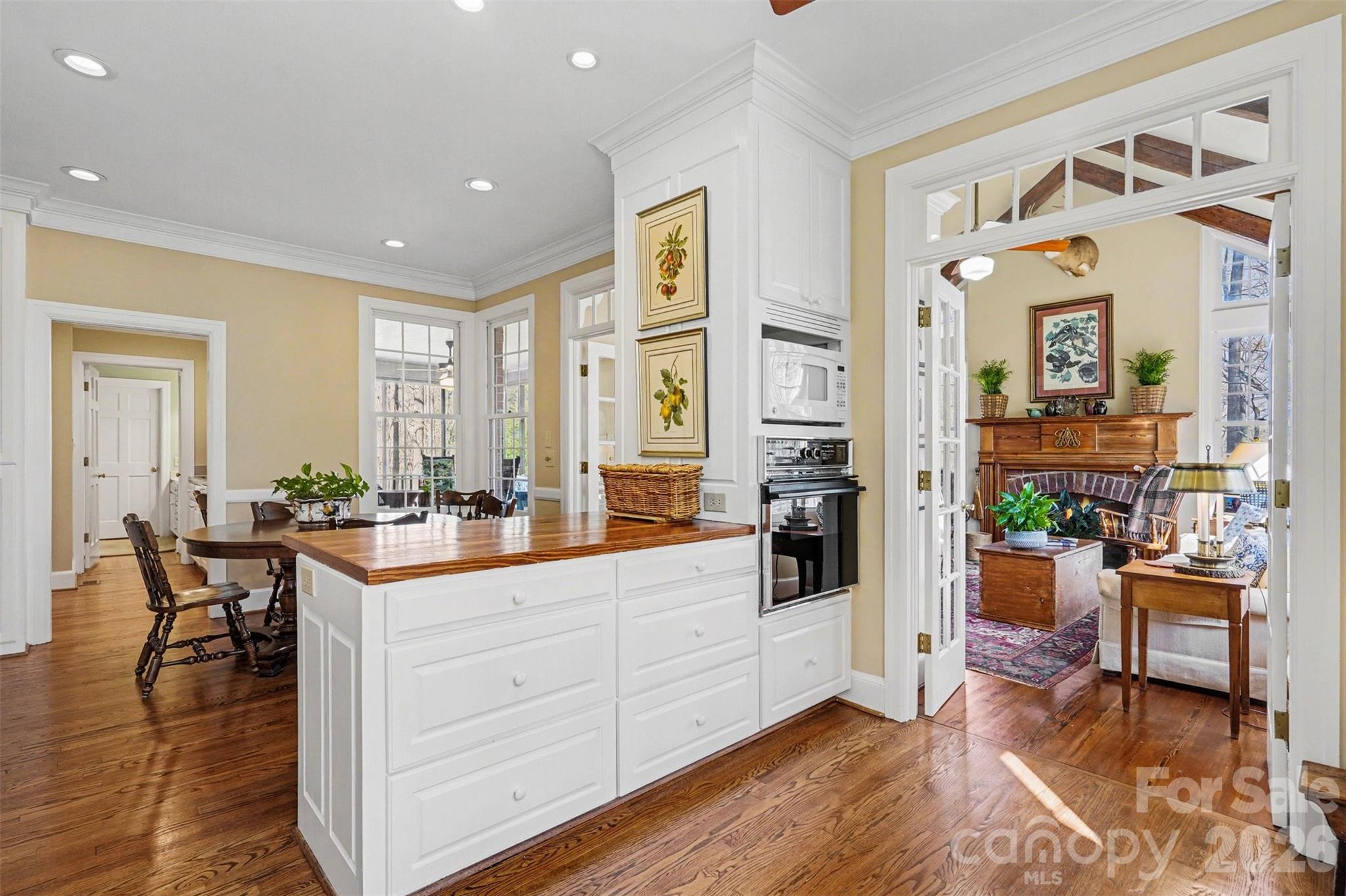 212 Deerchase Road Property Photo 14