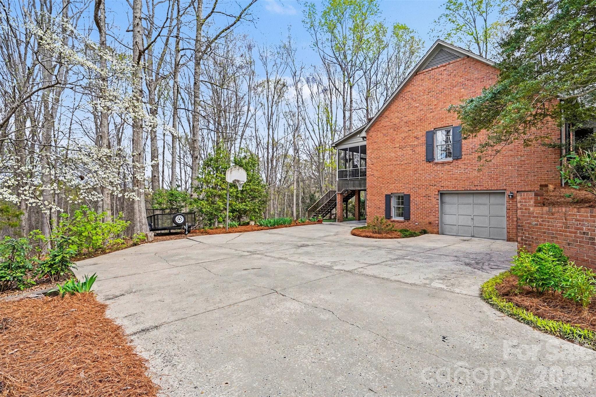 212 Deerchase Road Property Photo 36
