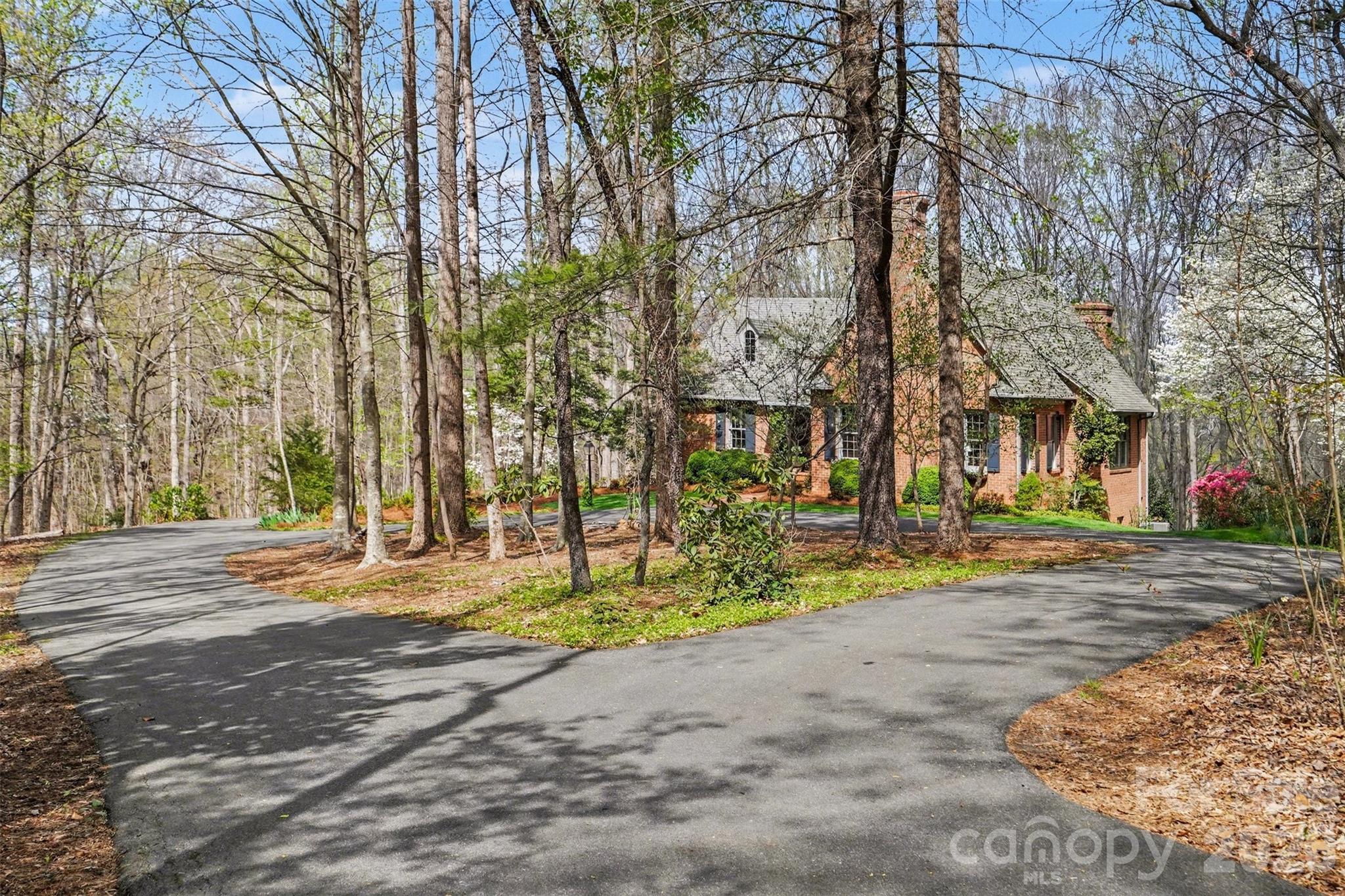 212 Deerchase Road Property Photo 37