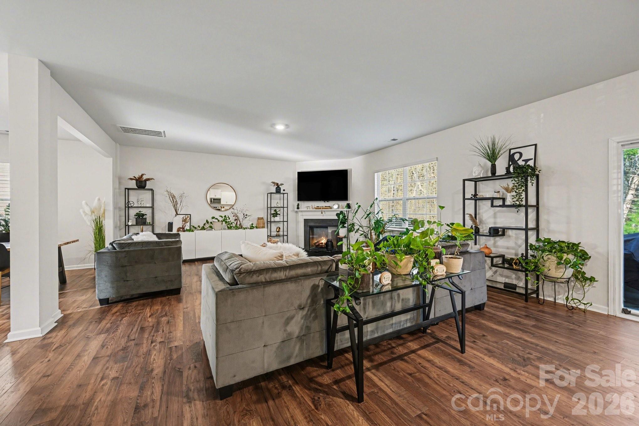 664 Saddlebred Lane Property Photo 10