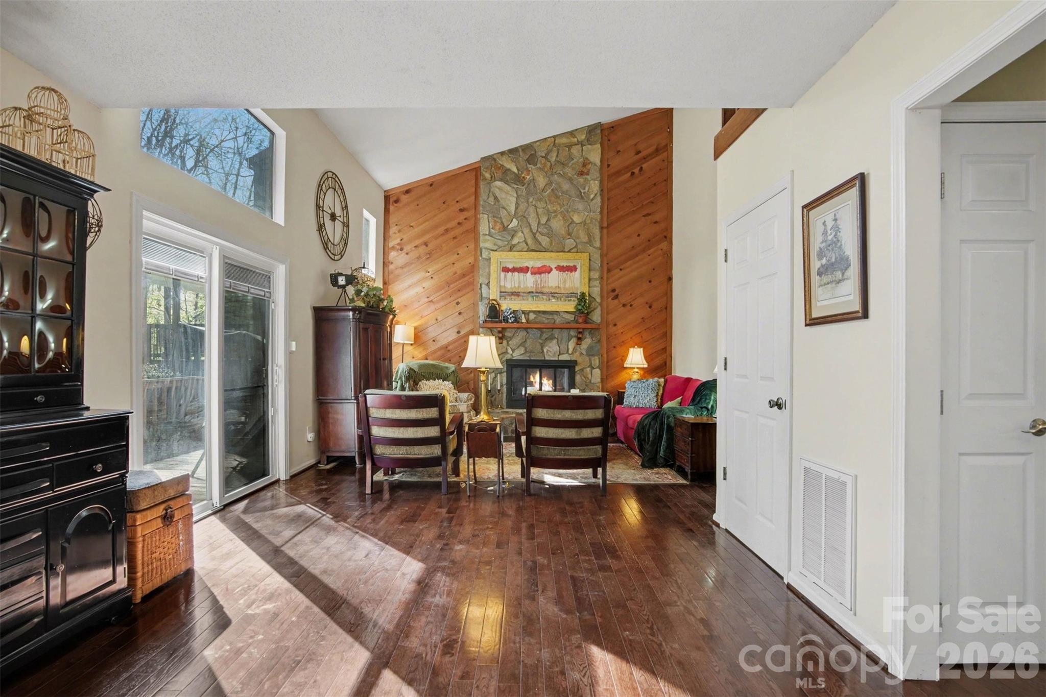 8968 St Croix Lane Property Photo 4