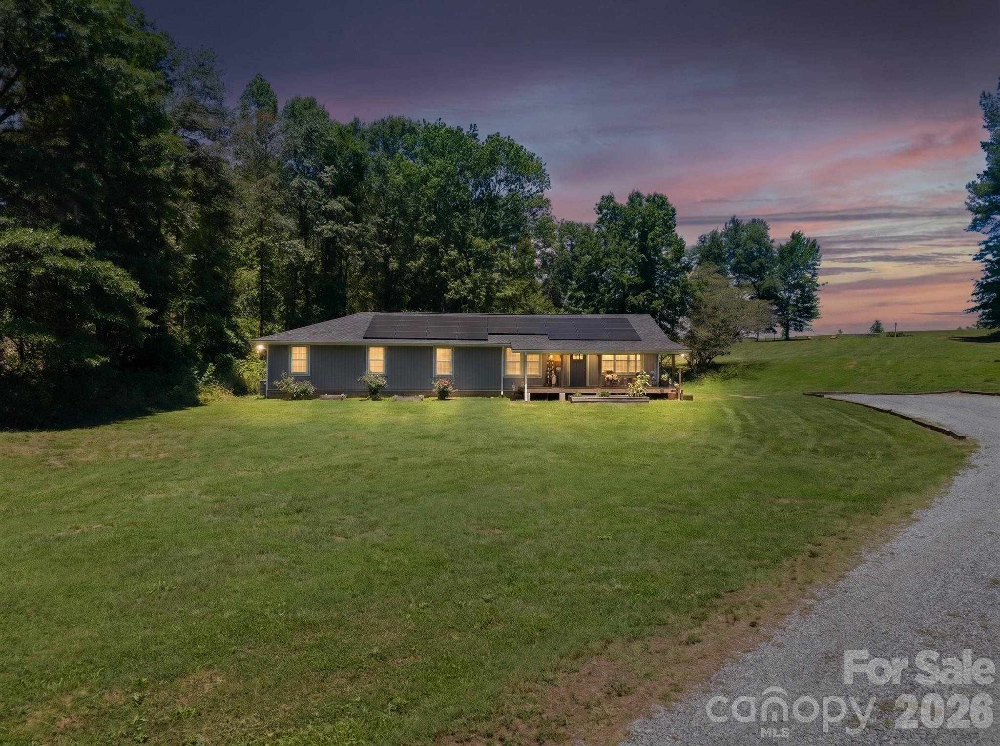 527 Floyd Blackwell Road Property Photo 1