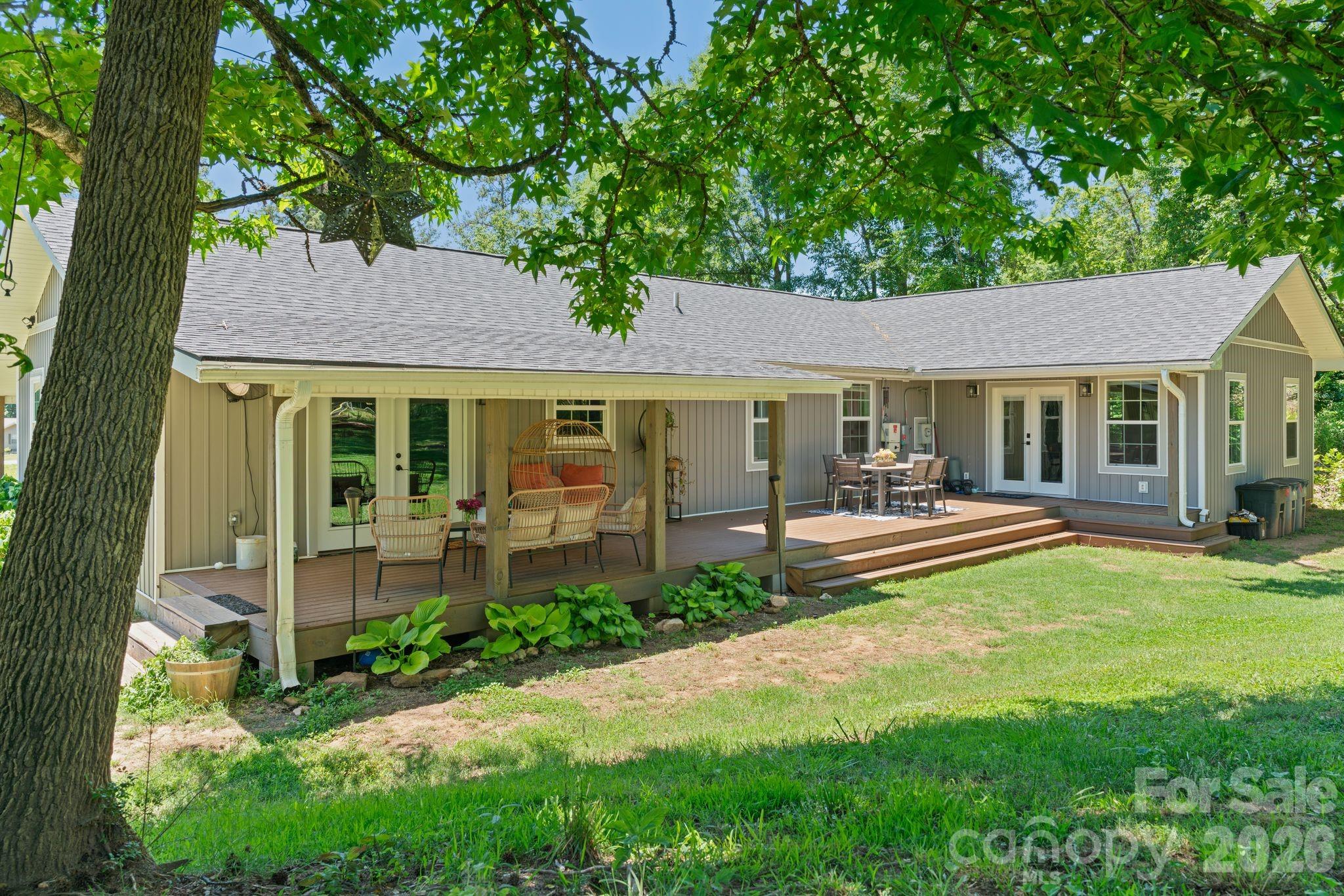 527 Floyd Blackwell Road Property Photo 34