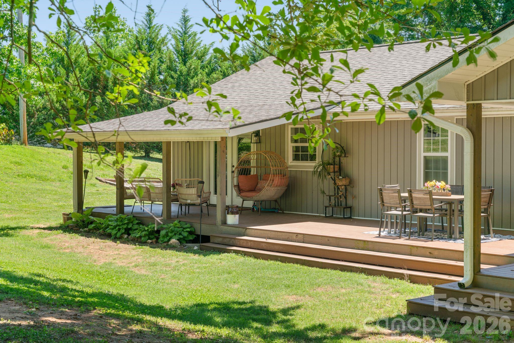 527 Floyd Blackwell Road Property Photo 35