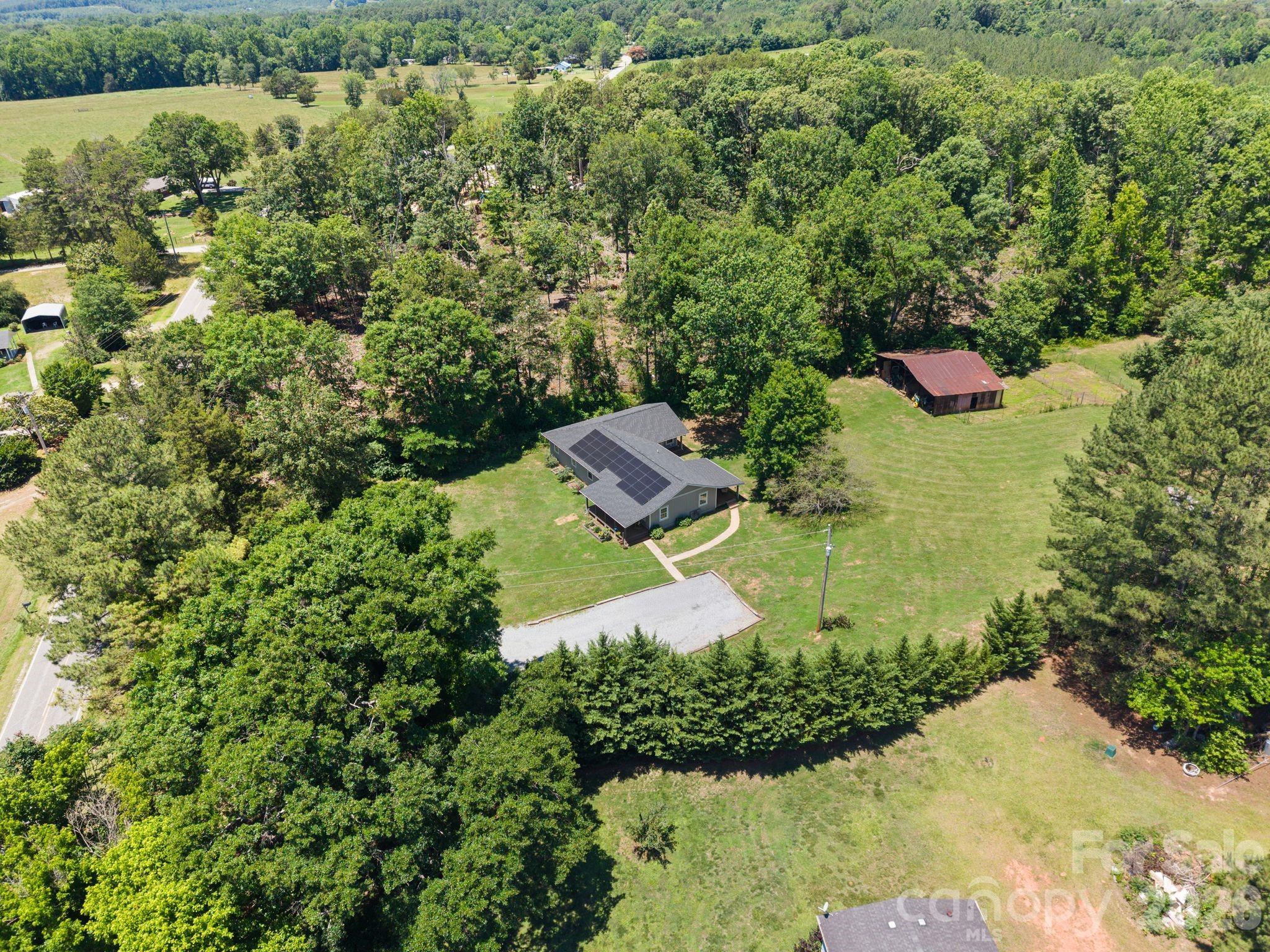 527 Floyd Blackwell Road Property Photo 40