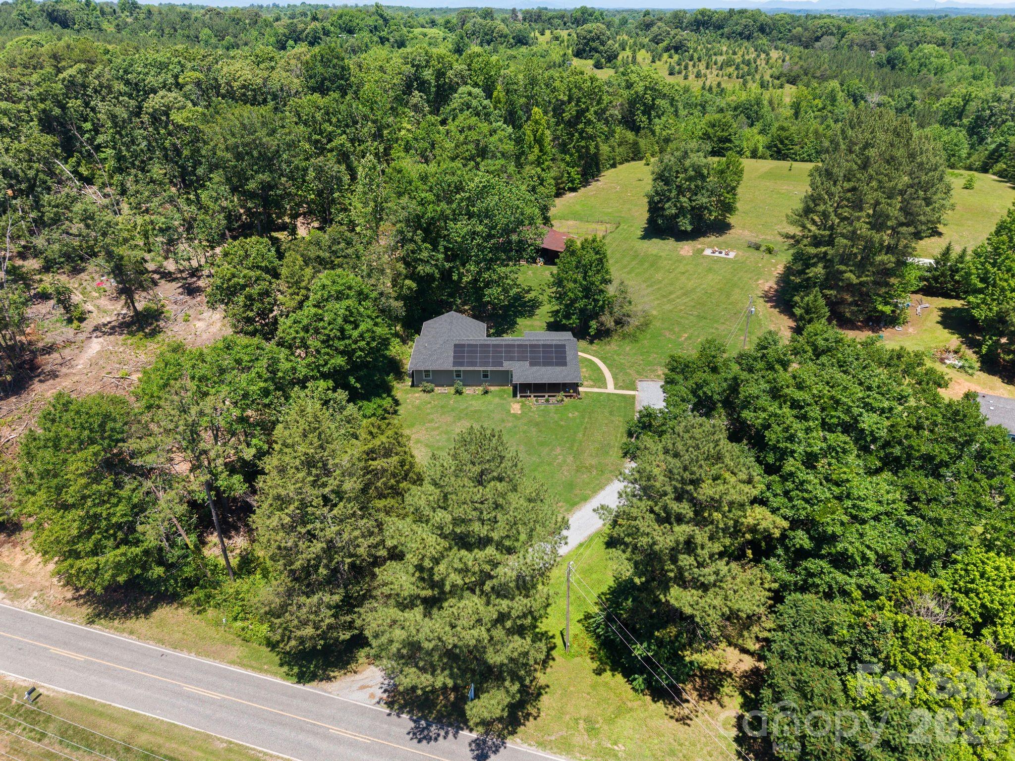 527 Floyd Blackwell Road Property Photo 42