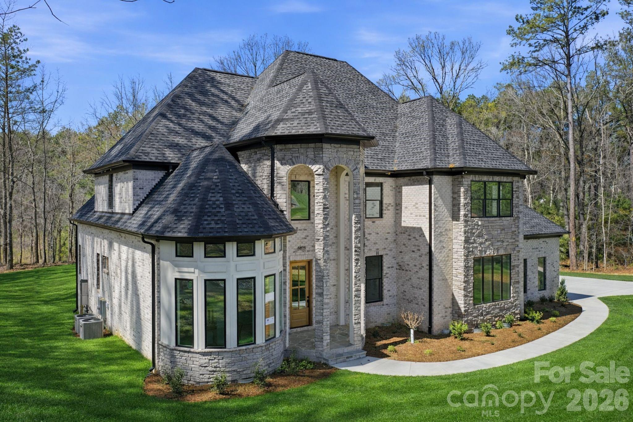 6405 Chimney Bluff Road Property Photo 1