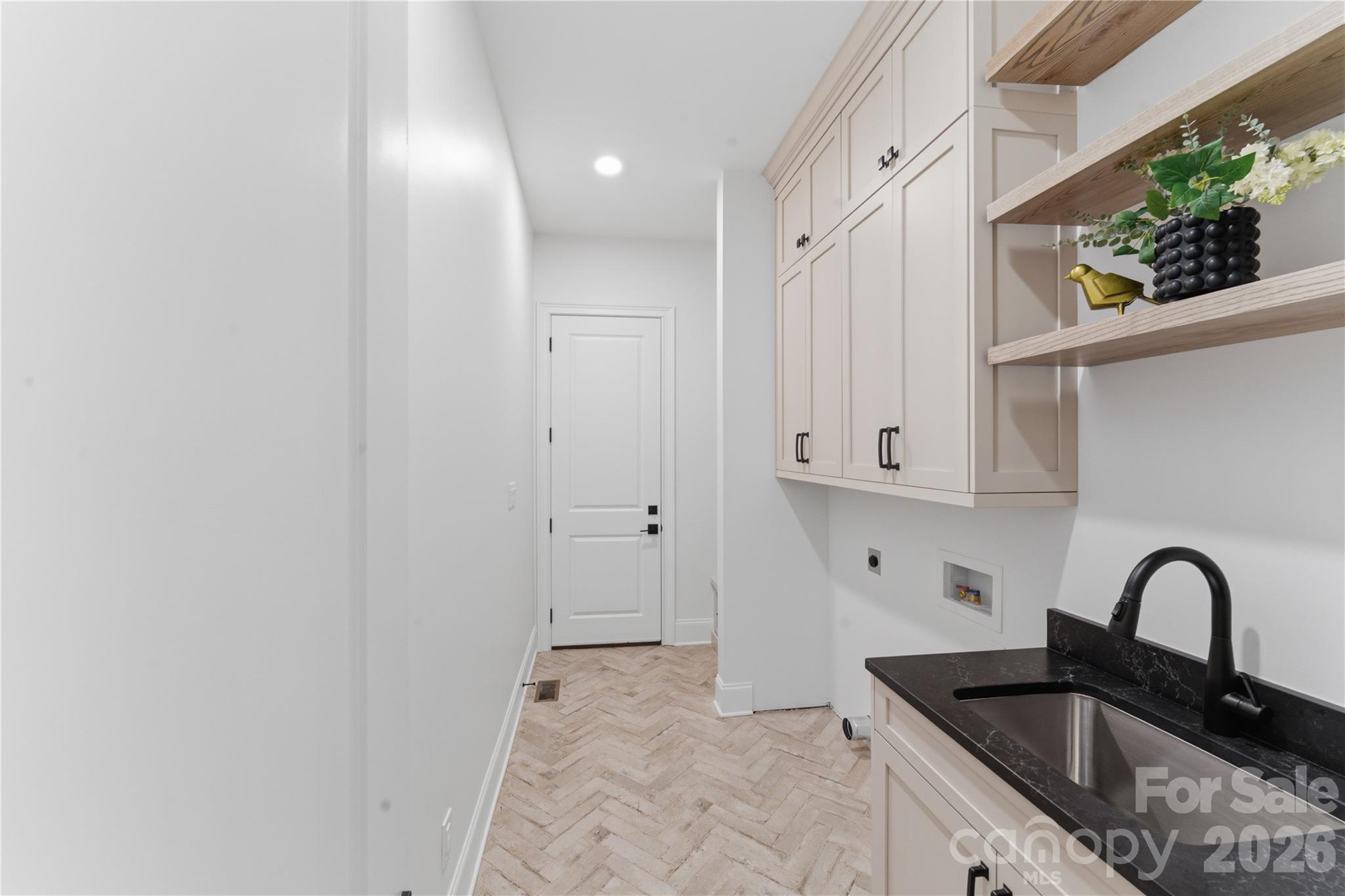 6405 Chimney Bluff Road Property Photo 29