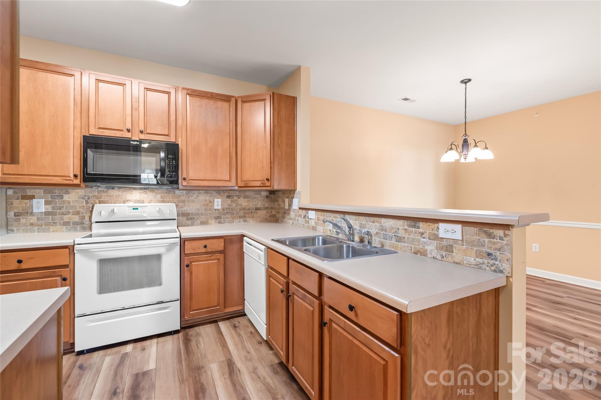 16439 Golden River Lane Property Photo 16
