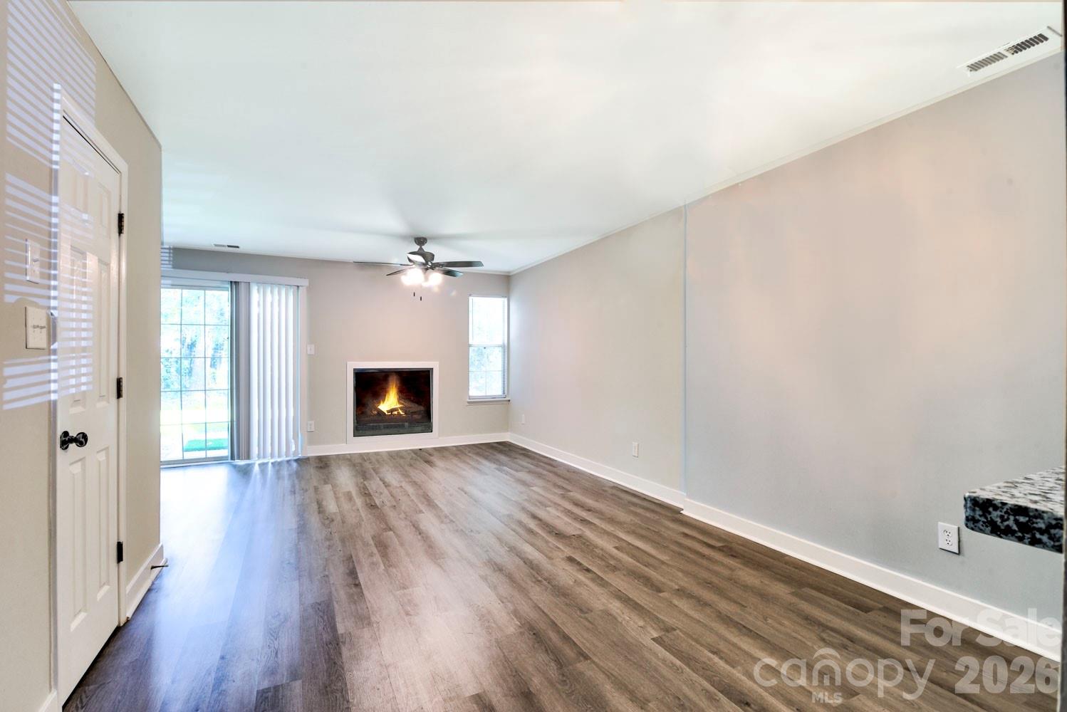 6129 Windsor Gate Lane Property Photo 4