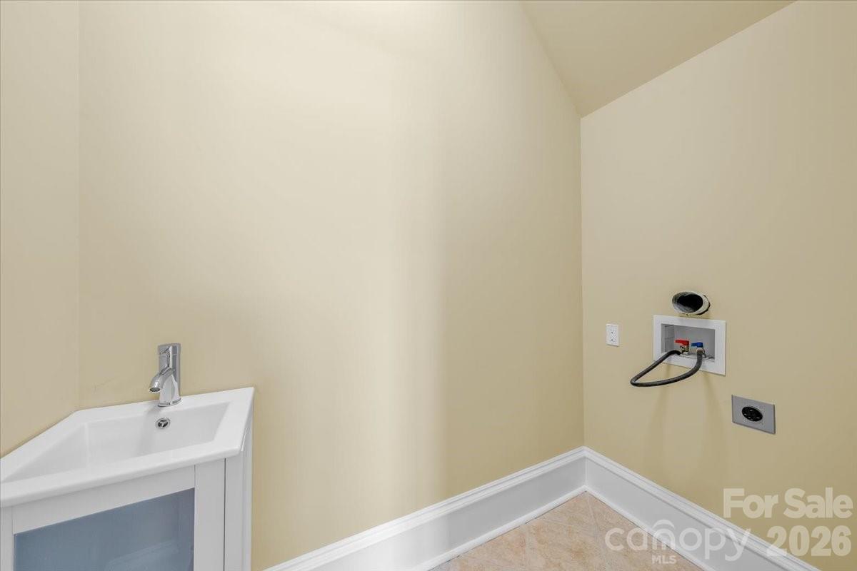 1900 Funny Cide Drive Property Photo 30