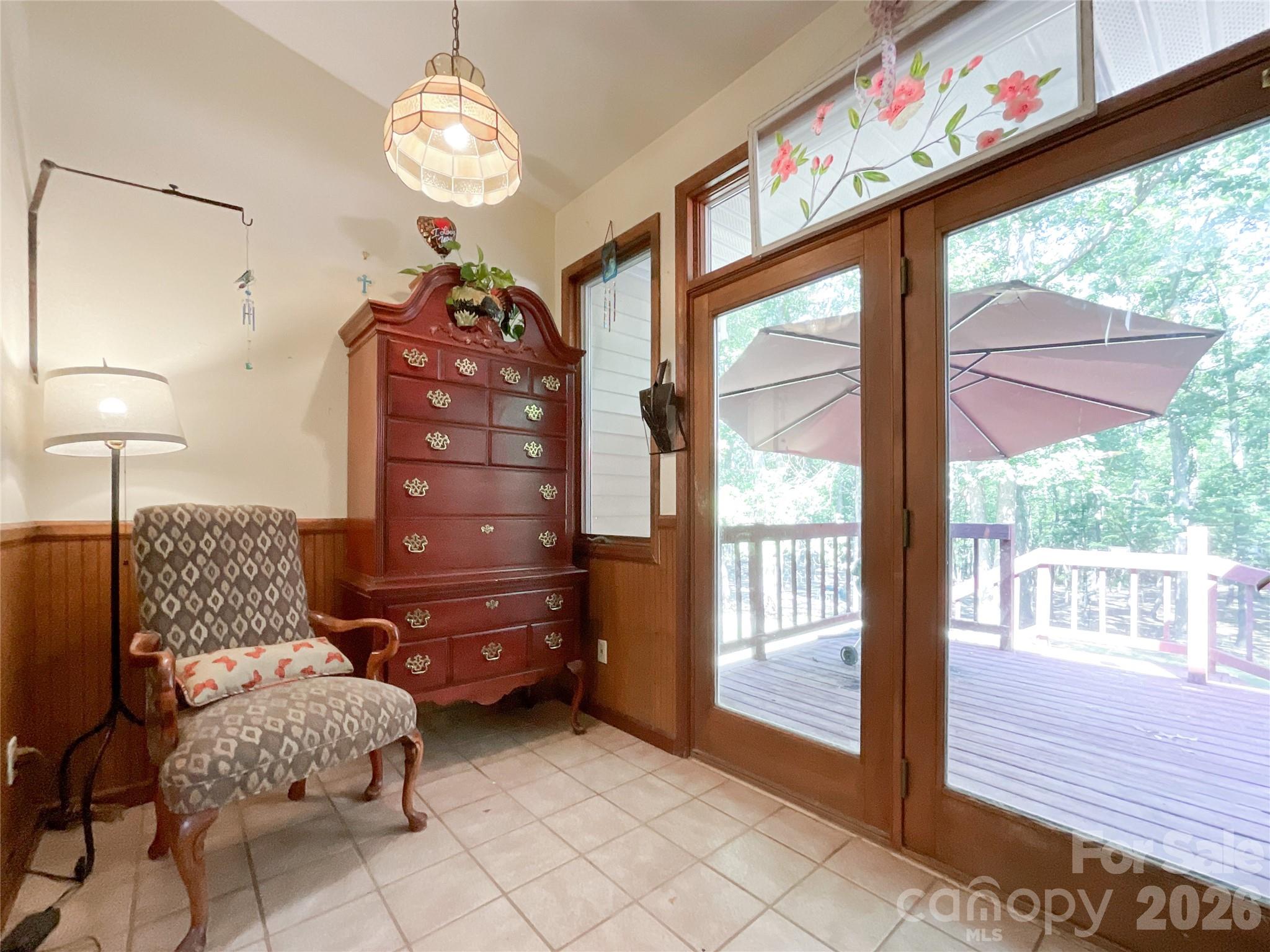 7200 Nesbit Road Property Photo 6