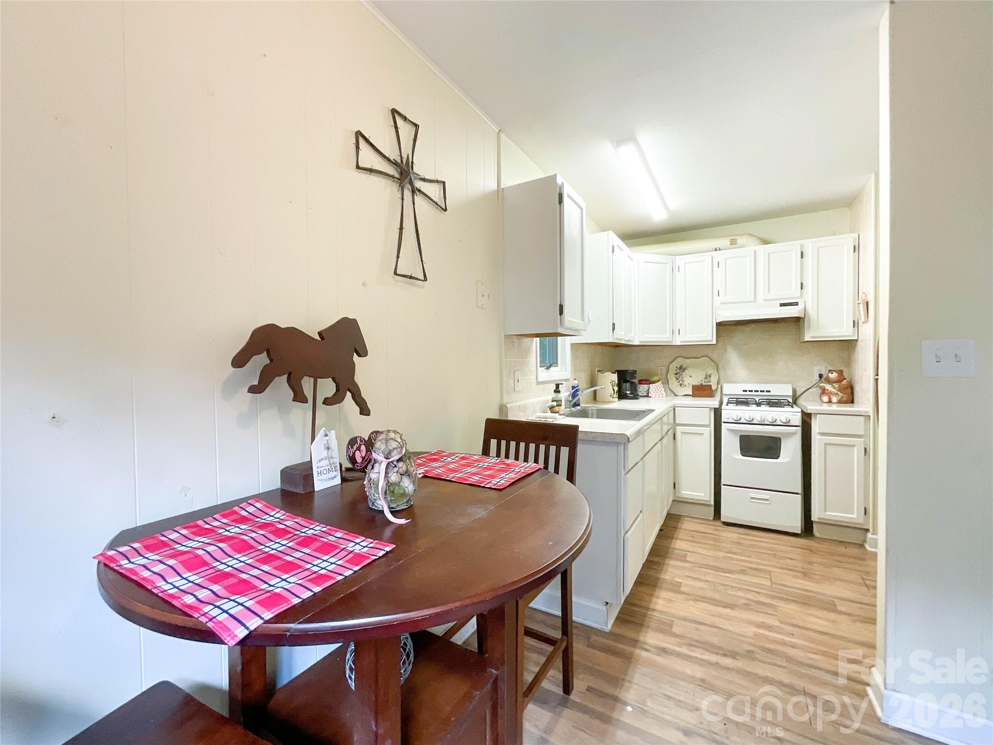 7200 Nesbit Road Property Photo 43