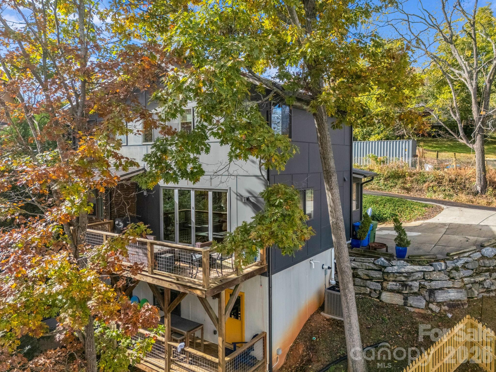 80 Richland Street Property Photo 47