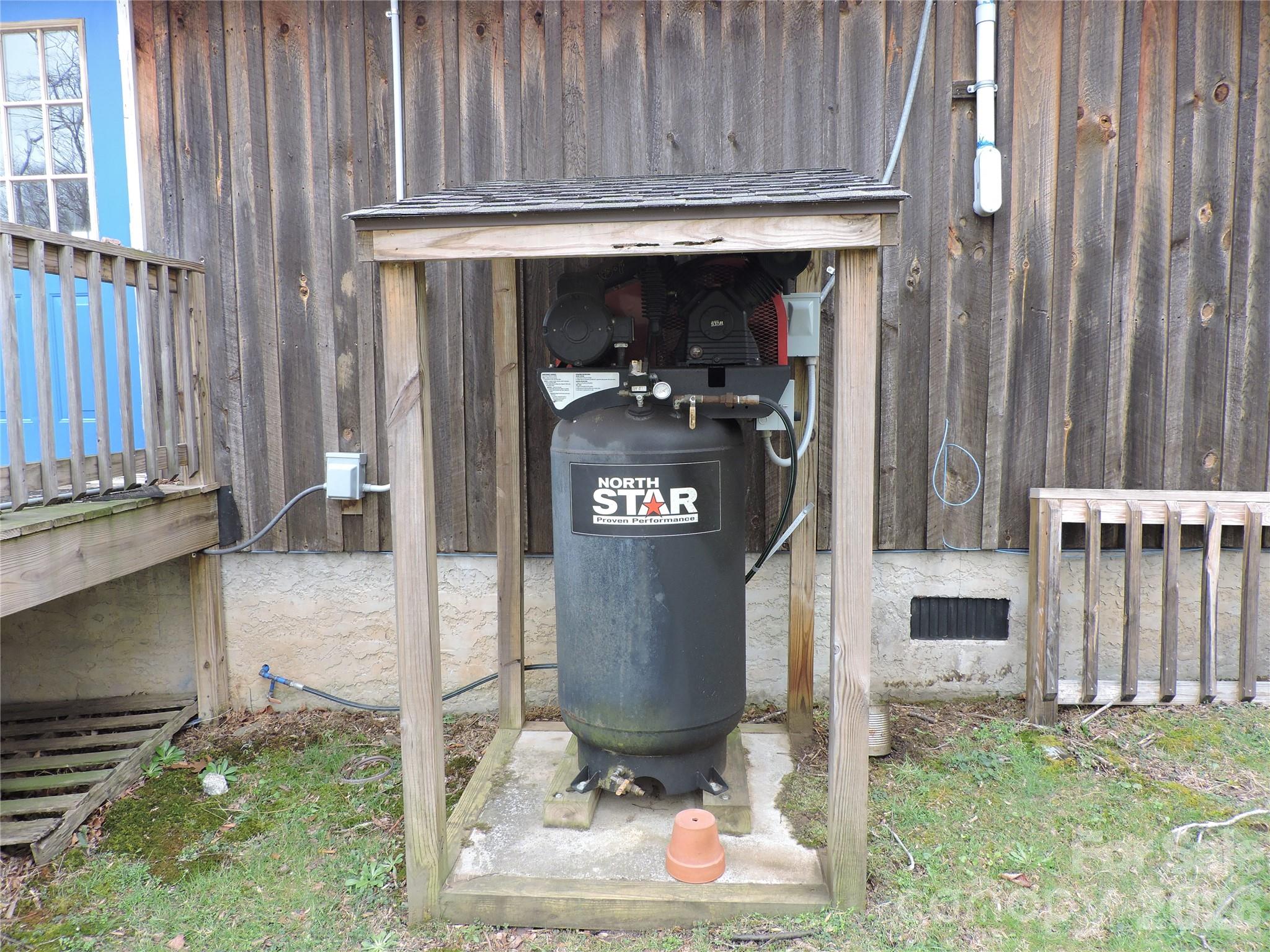 4188 State Hwy 80 S Highway Property Photo 19