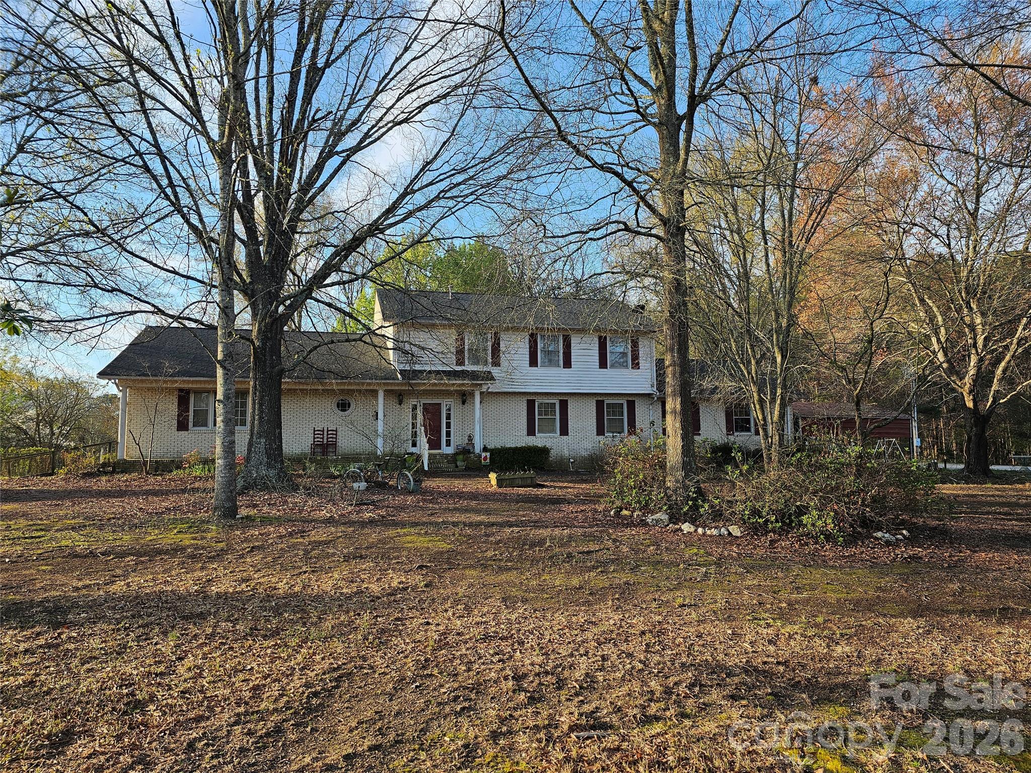 979 Suttle Road Property Photo 2