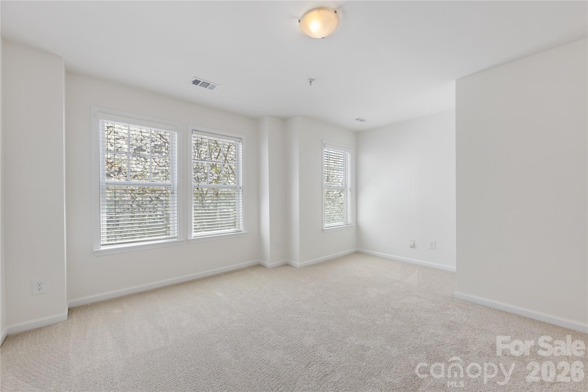 1127 Ilana Court Property Photo 18