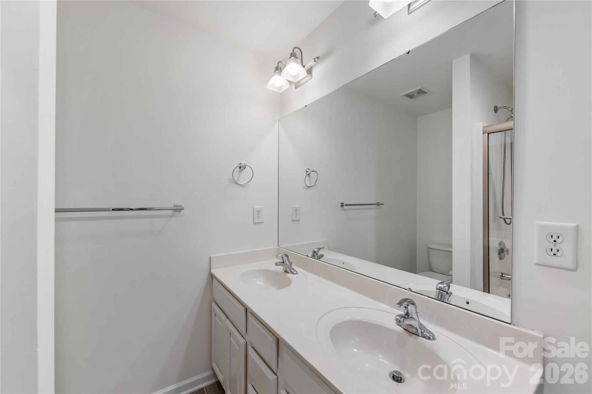 1127 Ilana Court Property Photo 21
