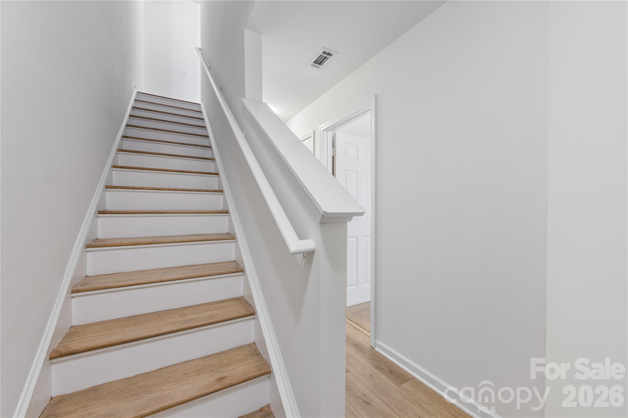 1127 Ilana Court Property Photo 27