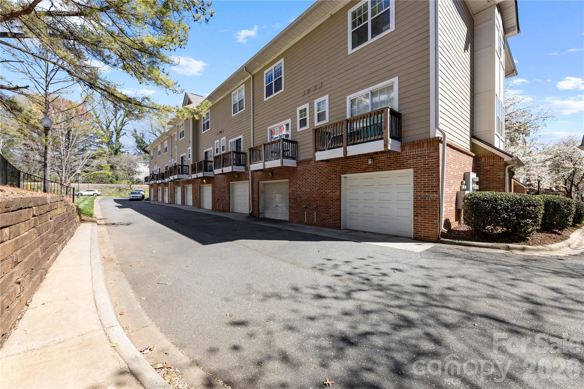 1127 Ilana Court Property Photo 32