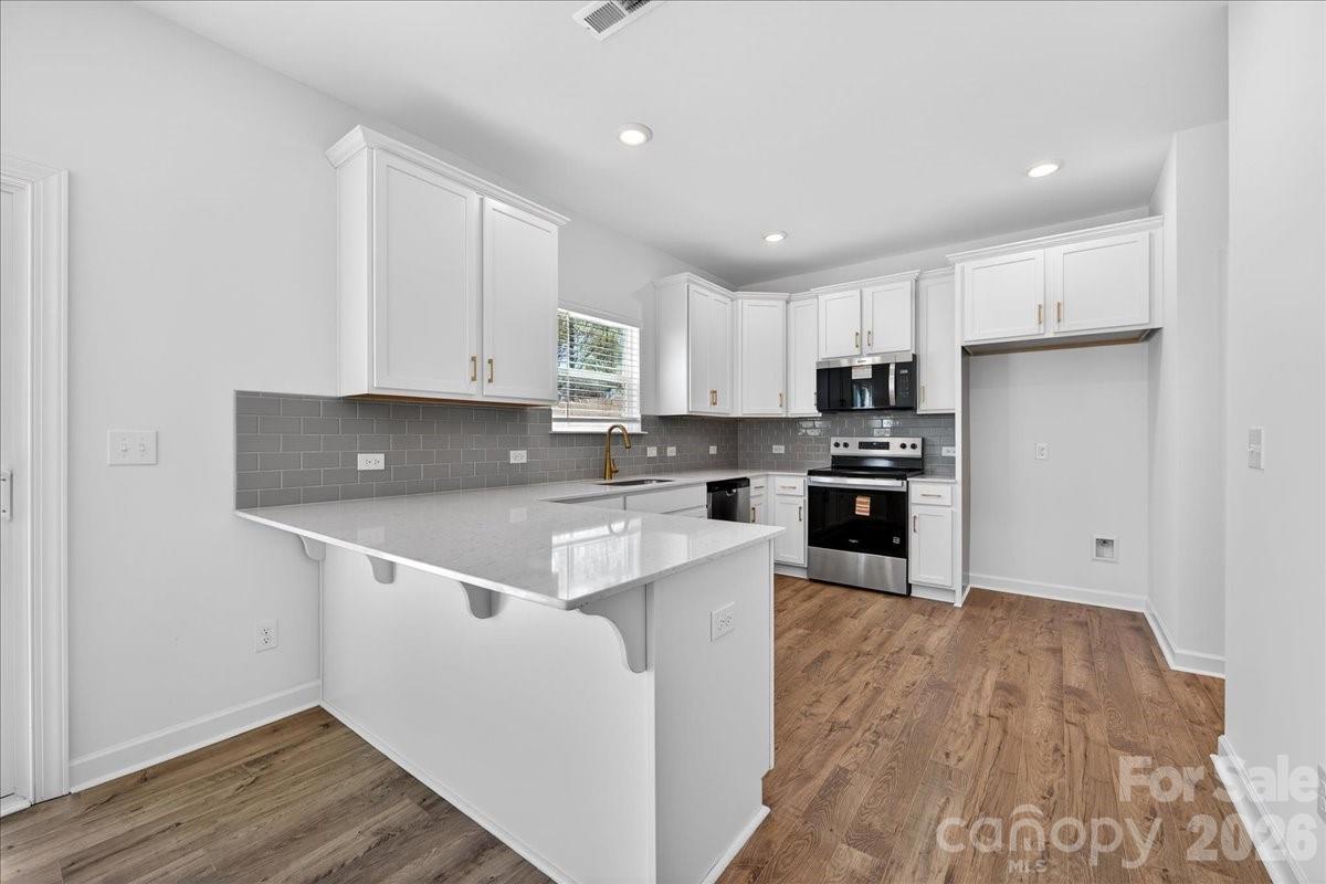 2032 Mandarin Boulevard Property Photo 12
