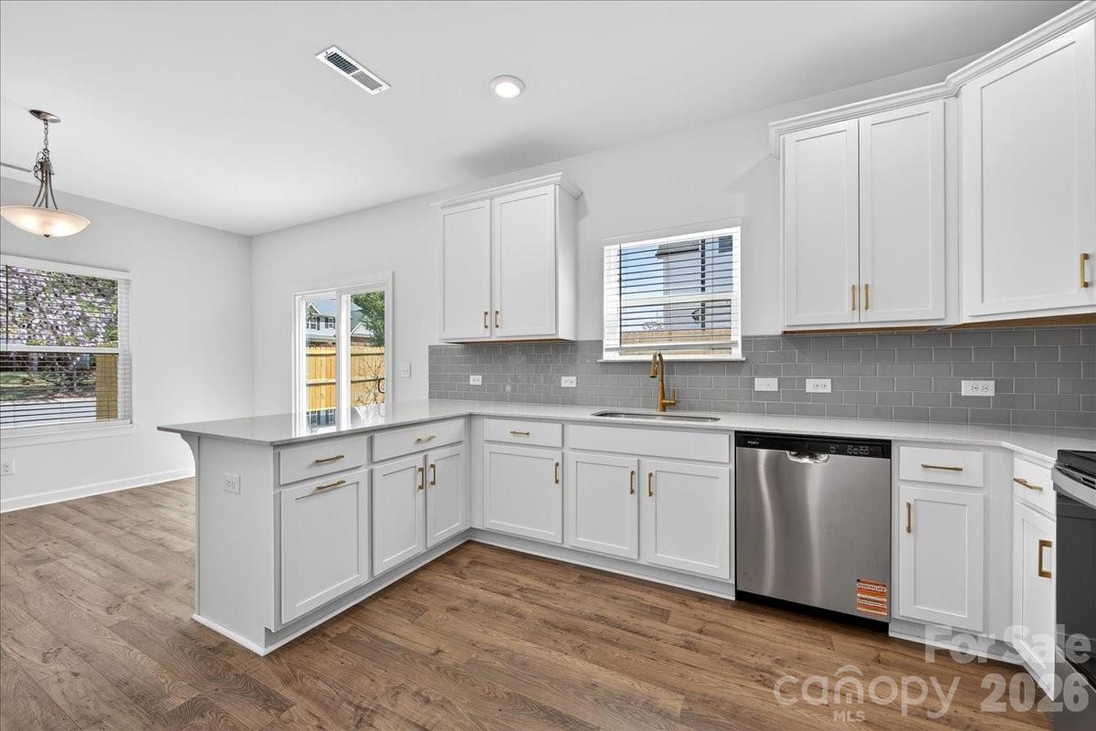 2032 Mandarin Boulevard Property Photo 13