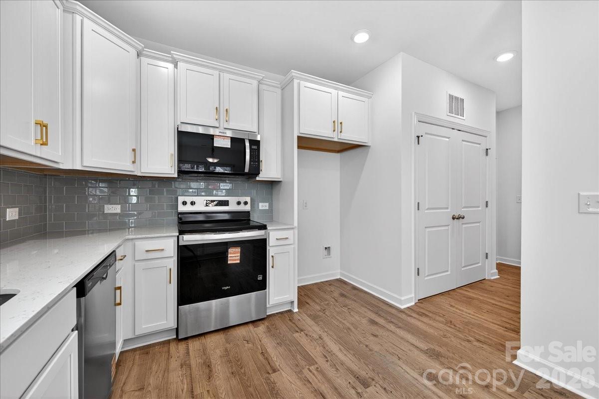 2032 Mandarin Boulevard Property Photo 16