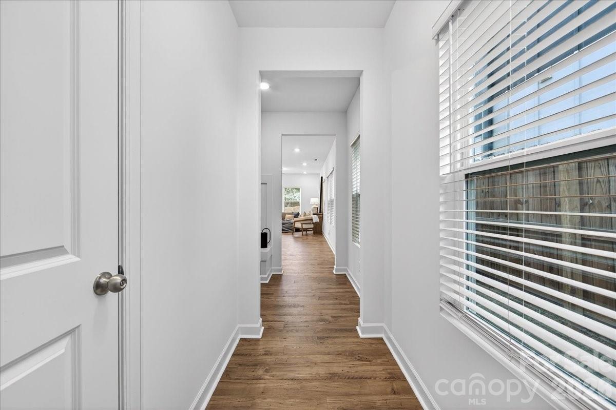 1428 Anderson Street Property Photo 3