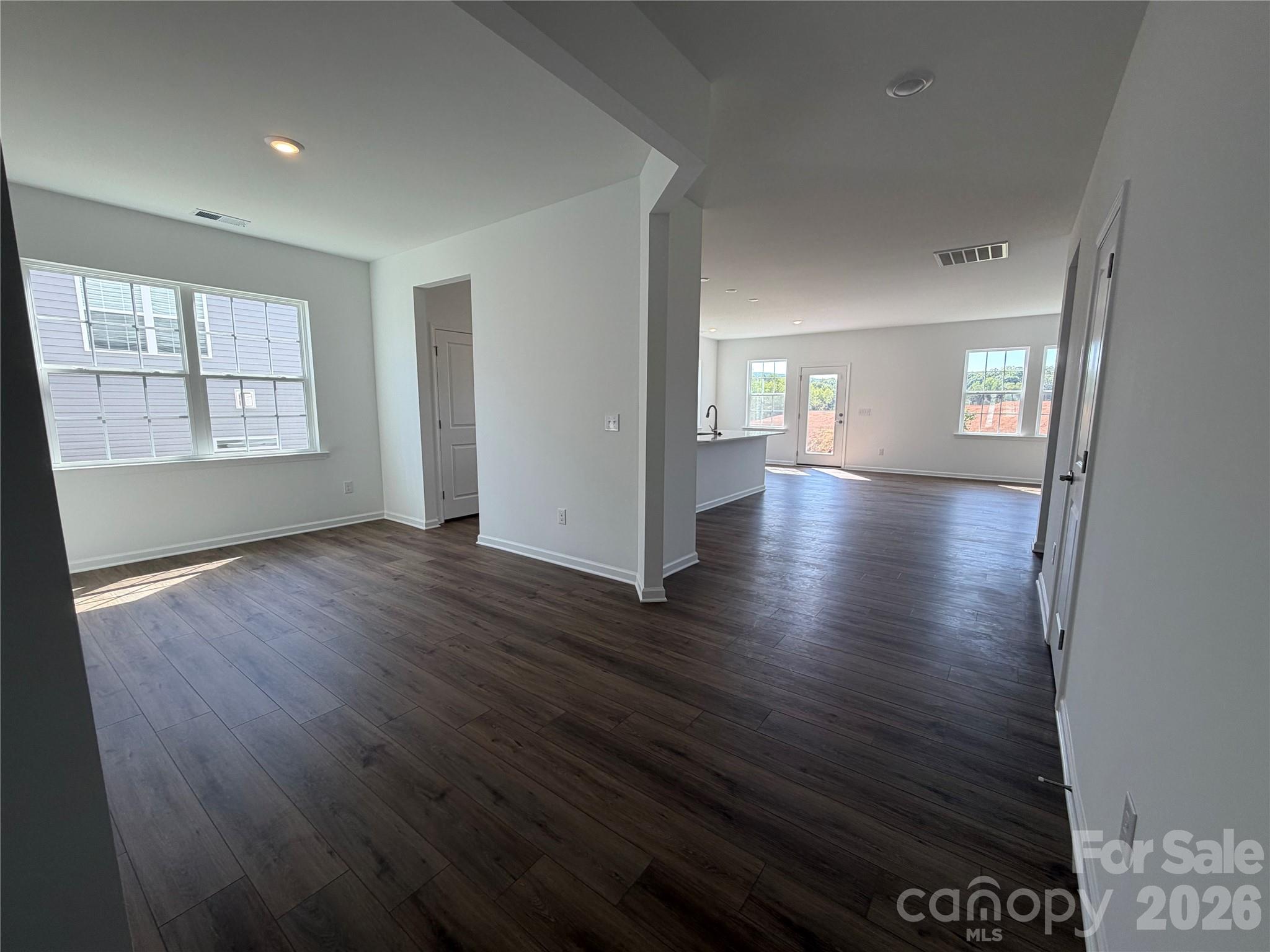 7092 Juneberry Way Property Photo 4