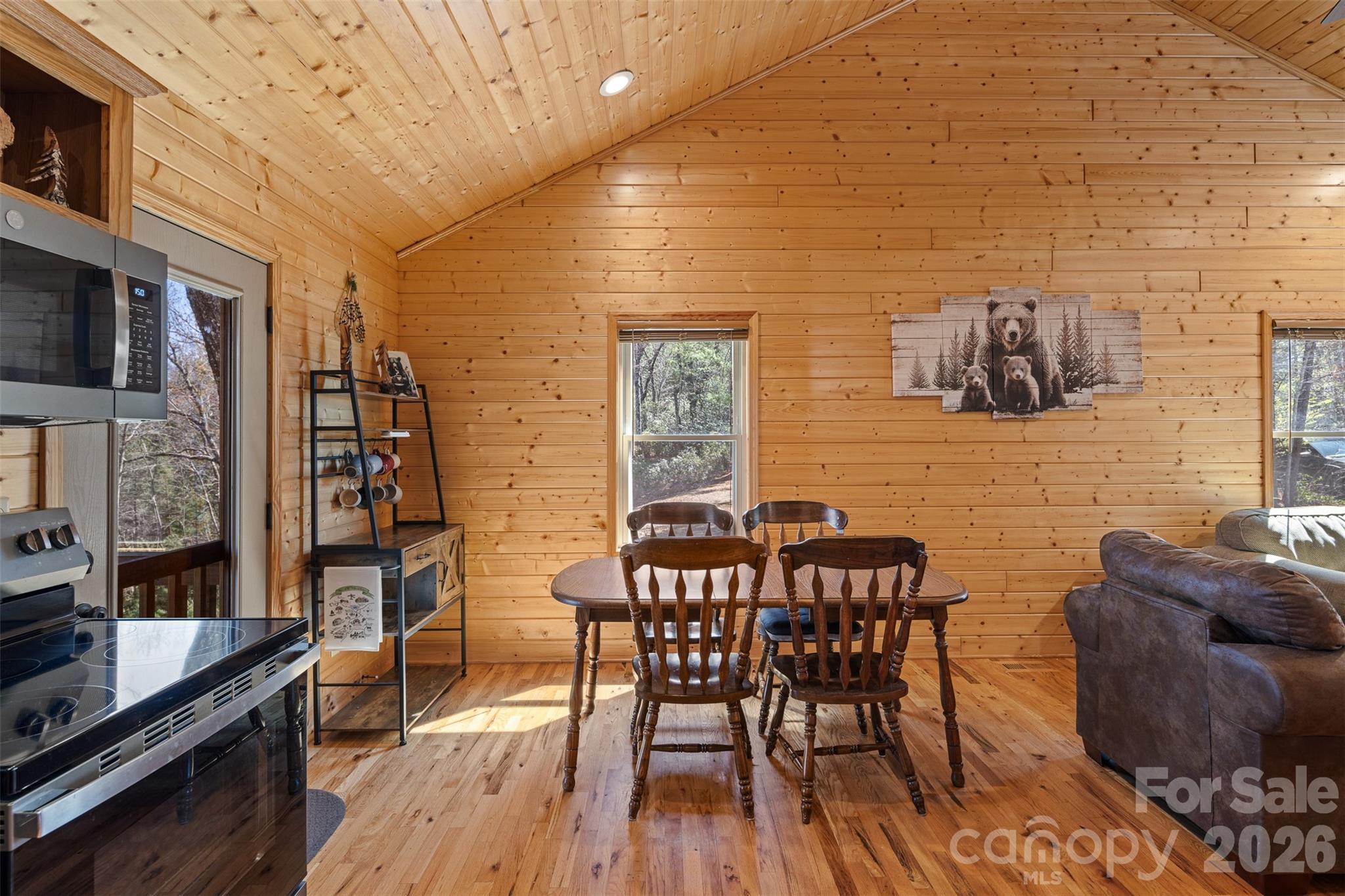 128 Deer Antler Drive Property Photo 11