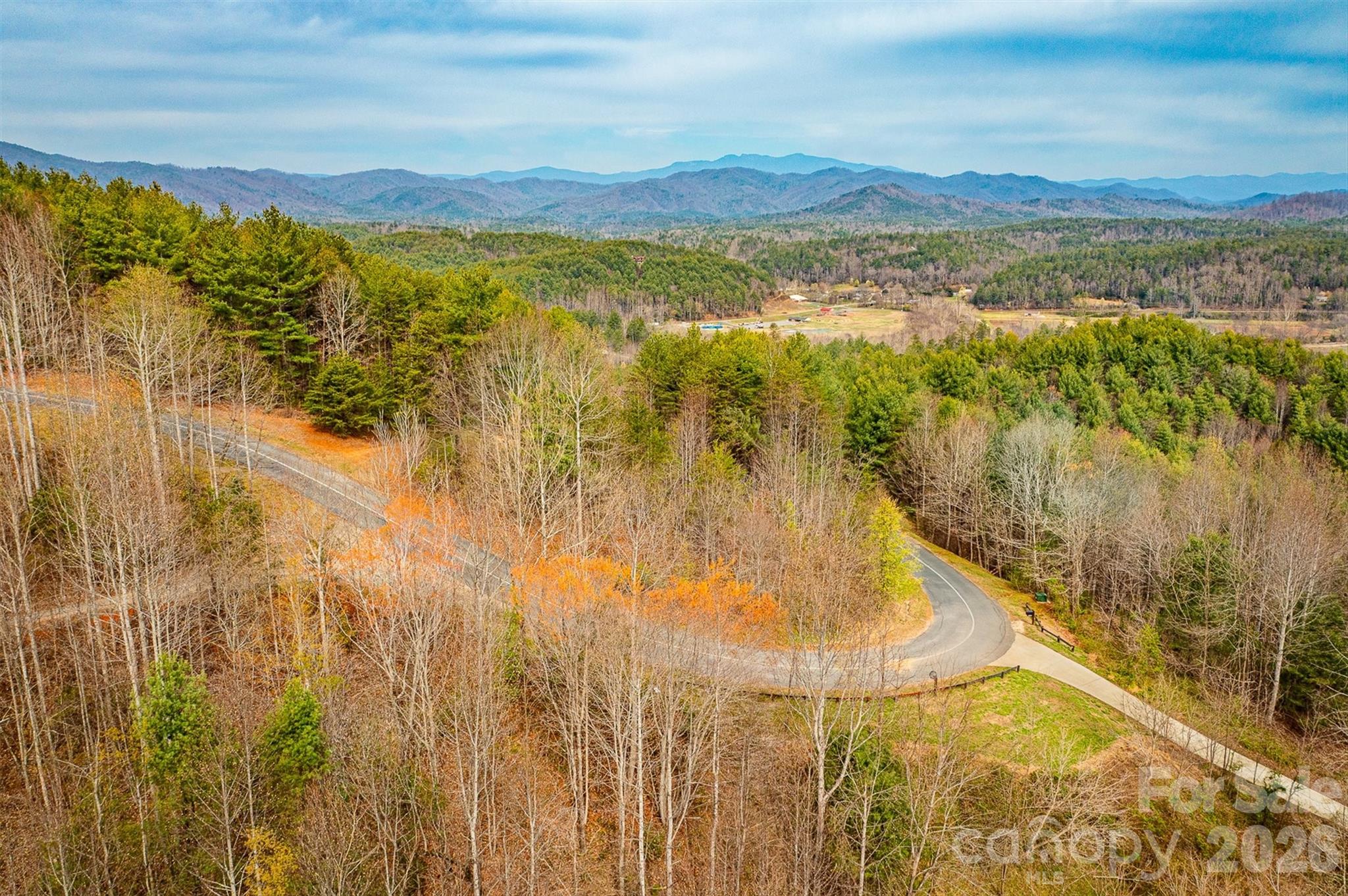 140 Johns Ridge Parkway 140 Property Photo 2