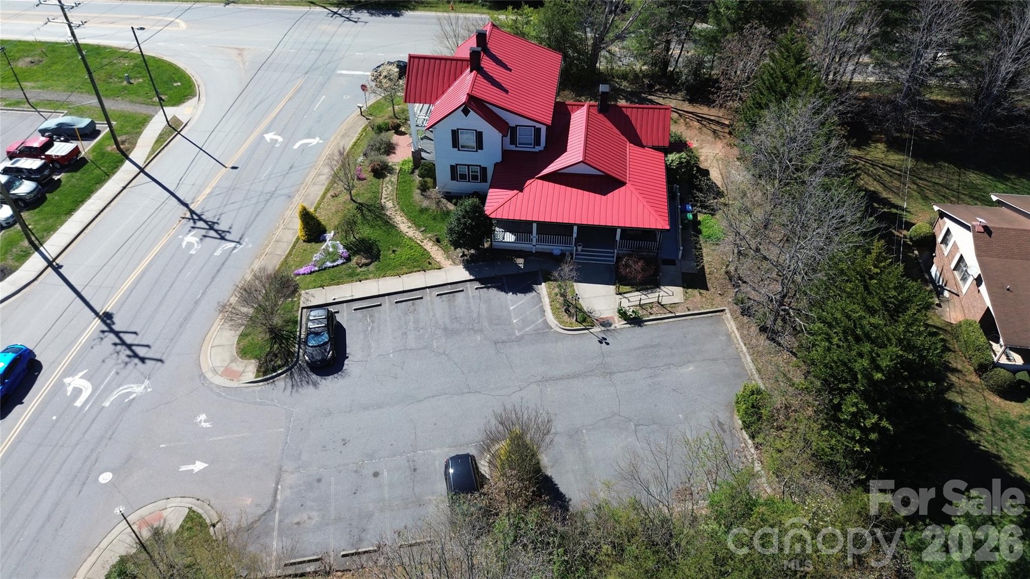 4 Northcrest Drive Property Photo 5