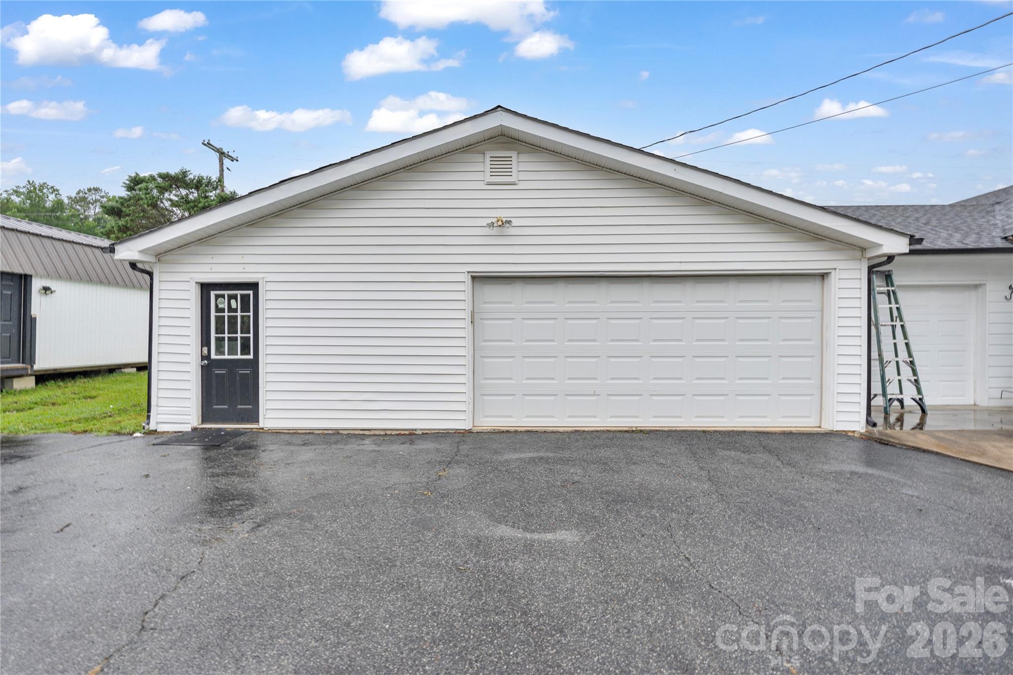 2524 Griffith Road Property Photo 39