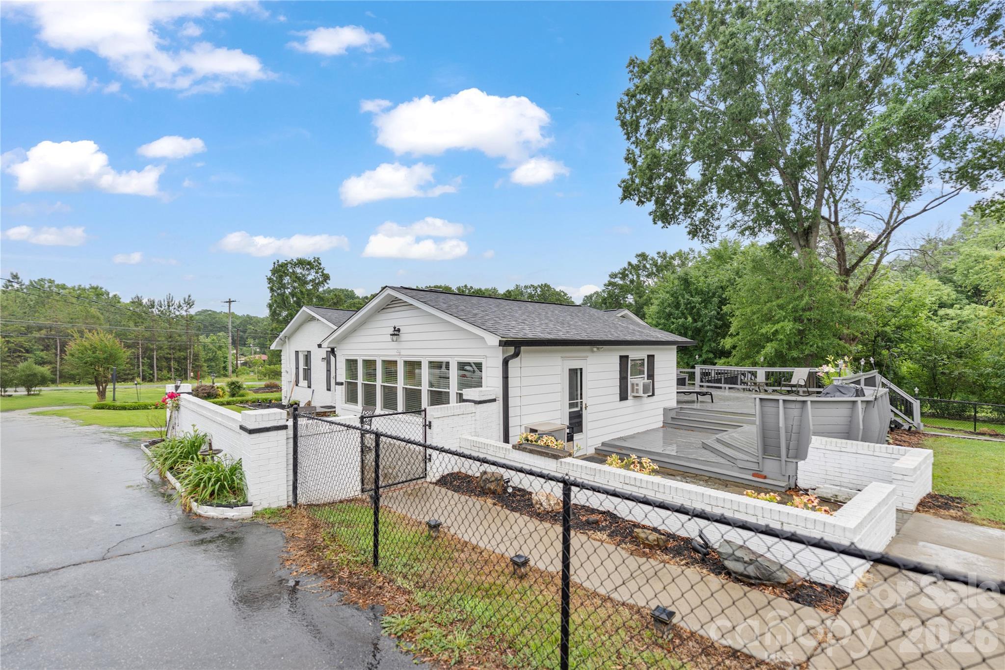 2524 Griffith Road Property Photo 42